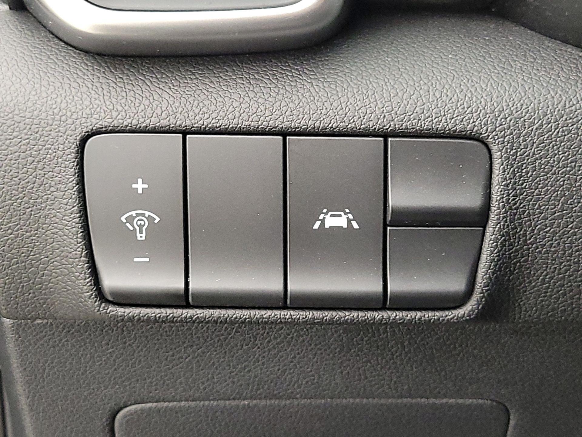 Thumbnail: 2022 Kia Sportage - 13