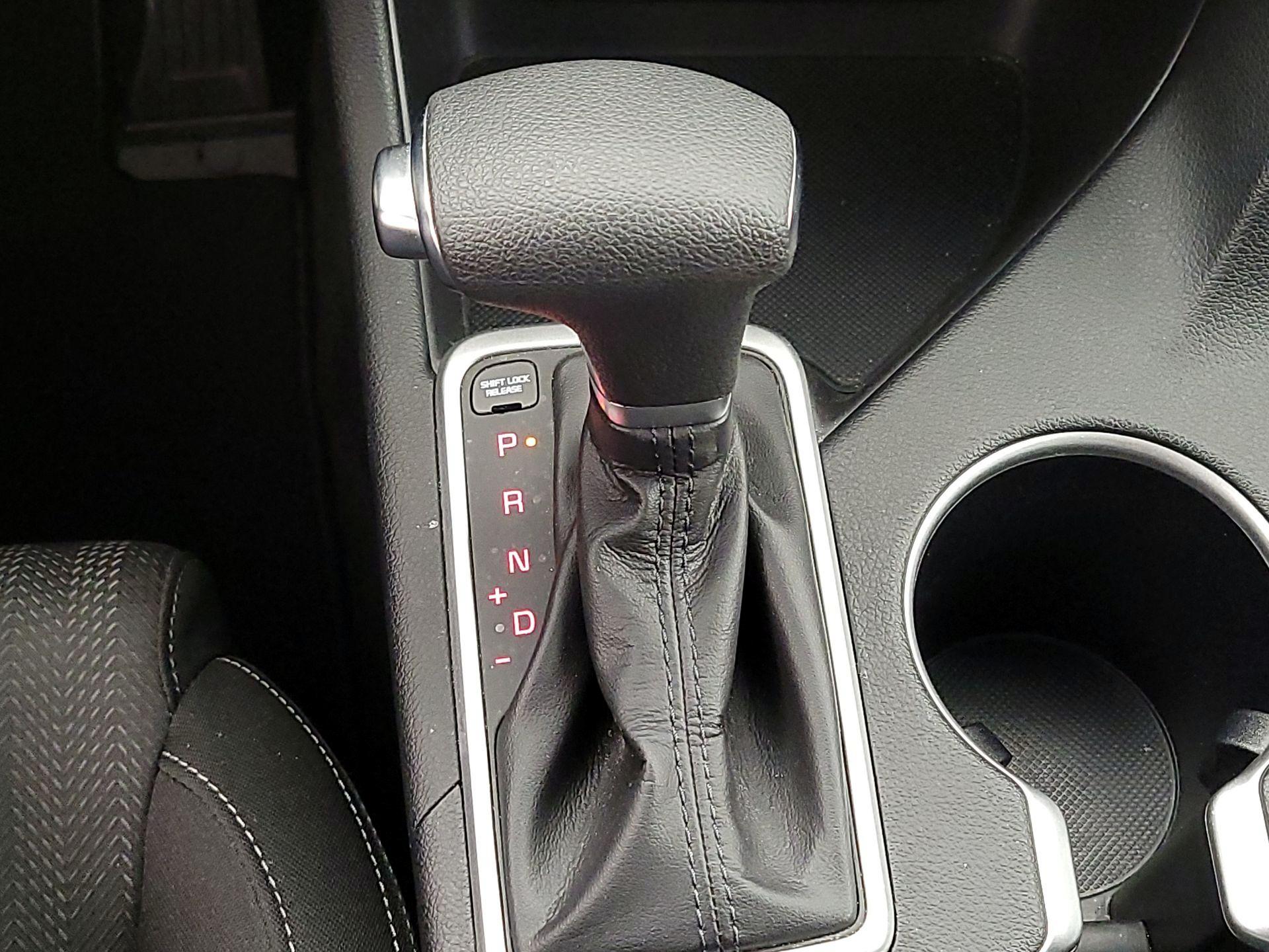 Thumbnail: 2022 Kia Sportage - 17