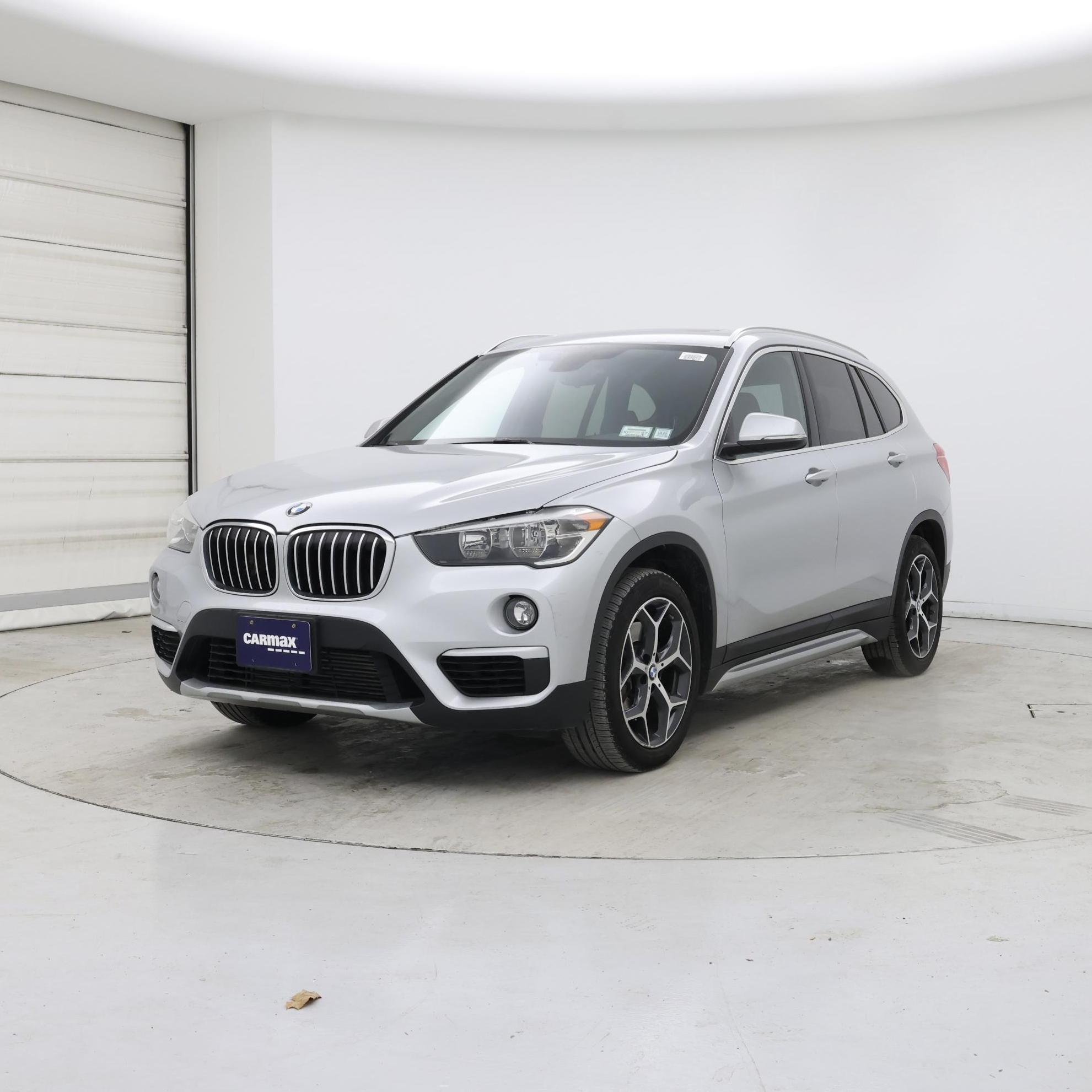 Thumbnail: 2018 BMW X1 - 4
