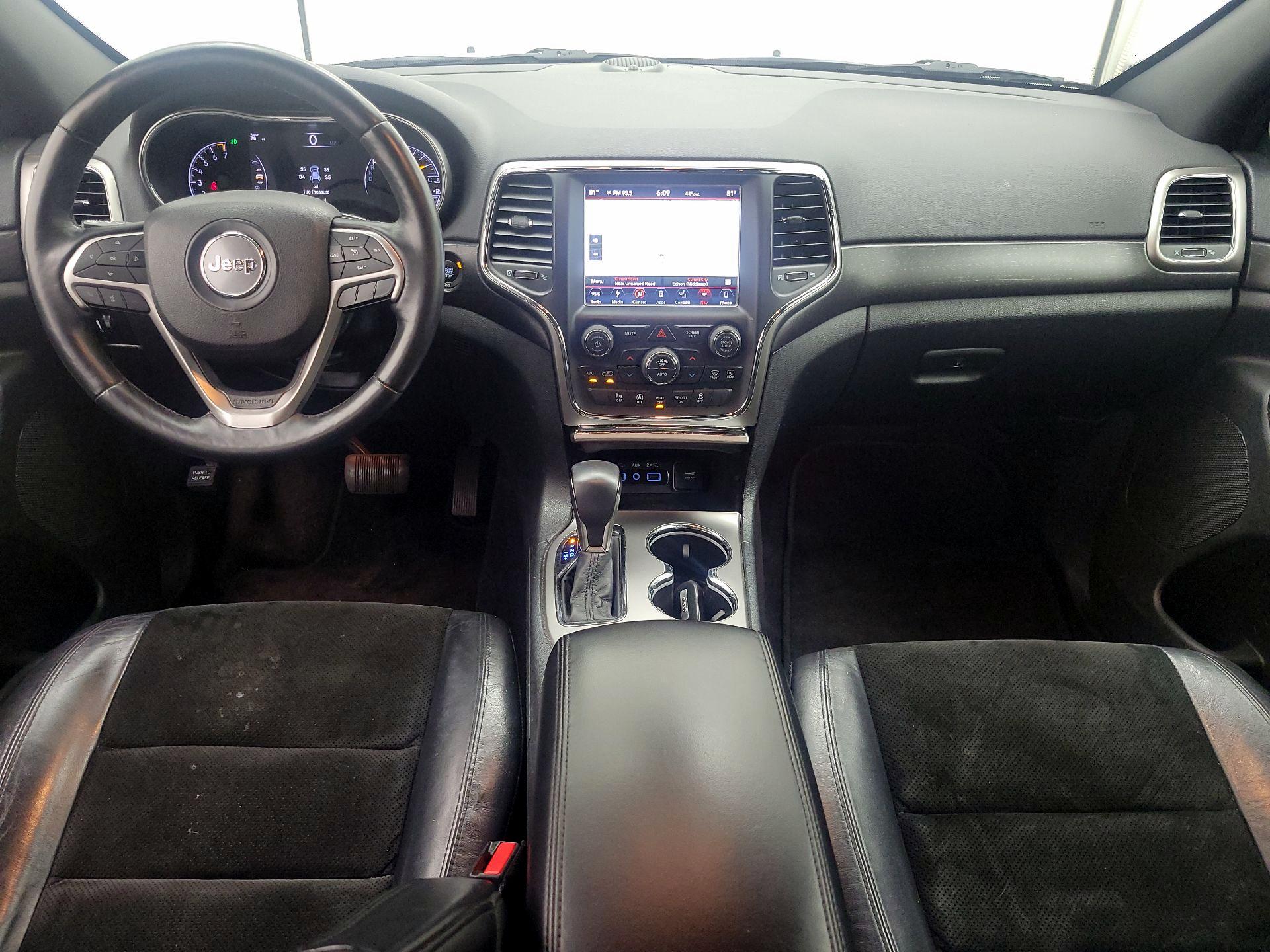 Thumbnail: 2018 Jeep Grand Cherokee - 9