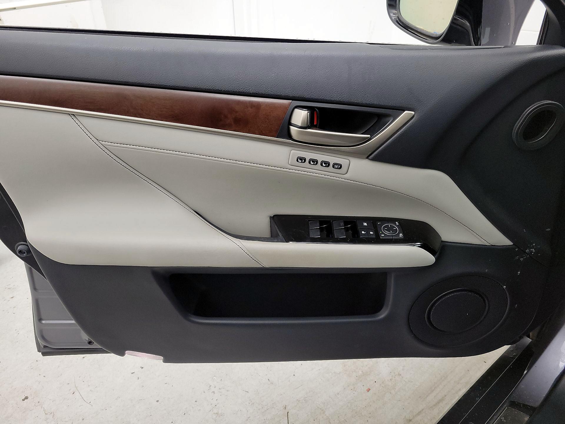 Thumbnail: 2015 Lexus GS - 12