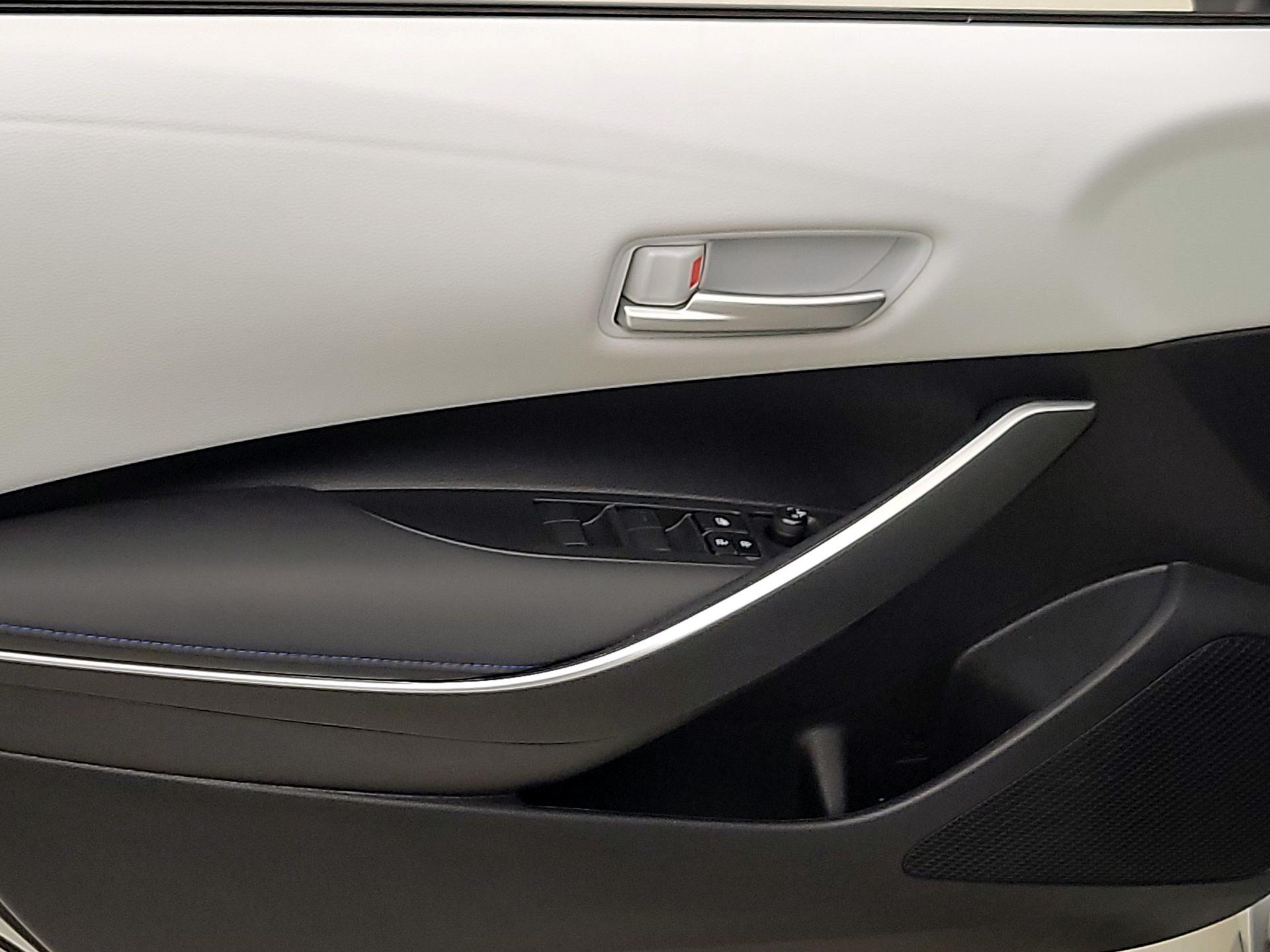 Thumbnail: 2022 Toyota Corolla - 12