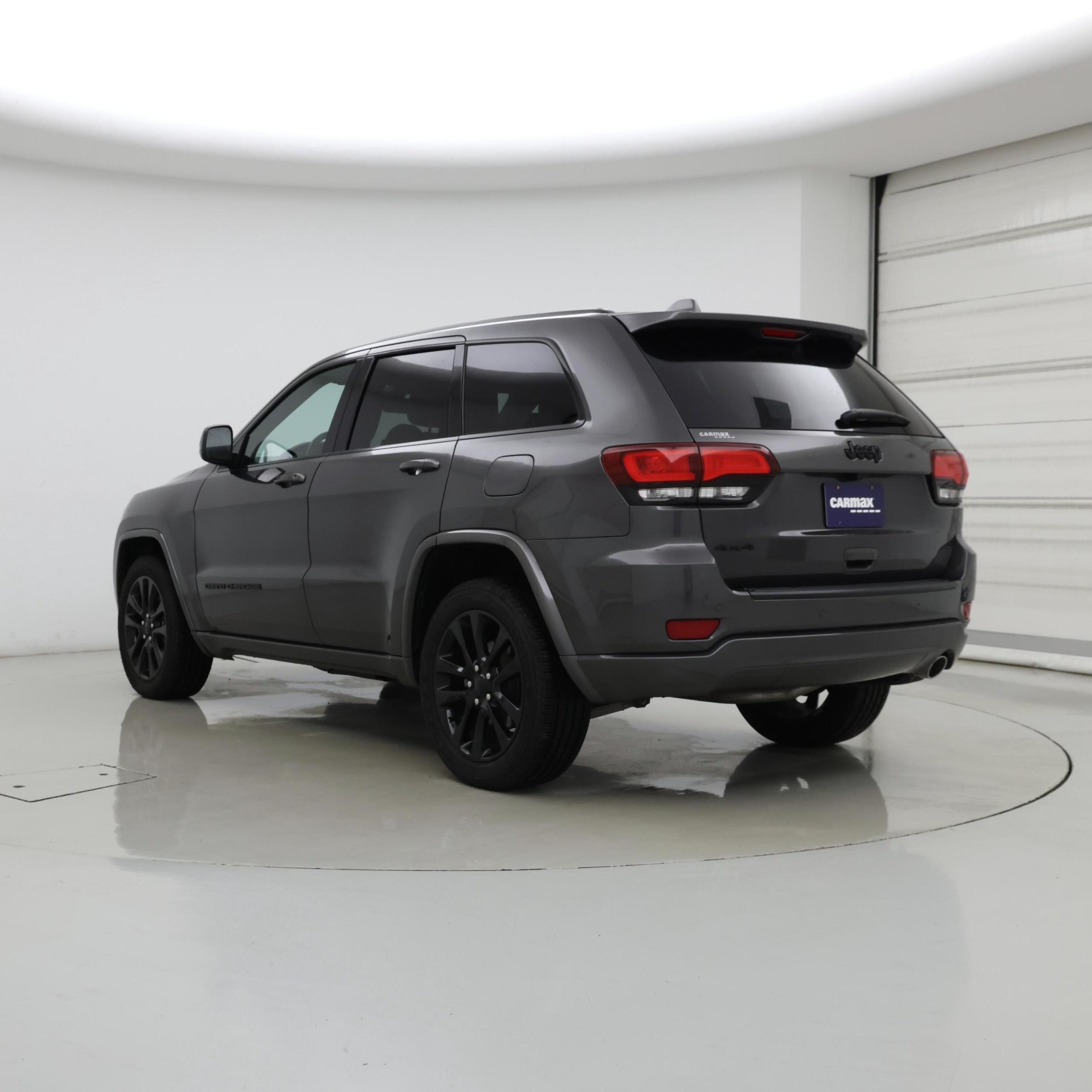 Thumbnail: 2020 Jeep Grand Cherokee - 2