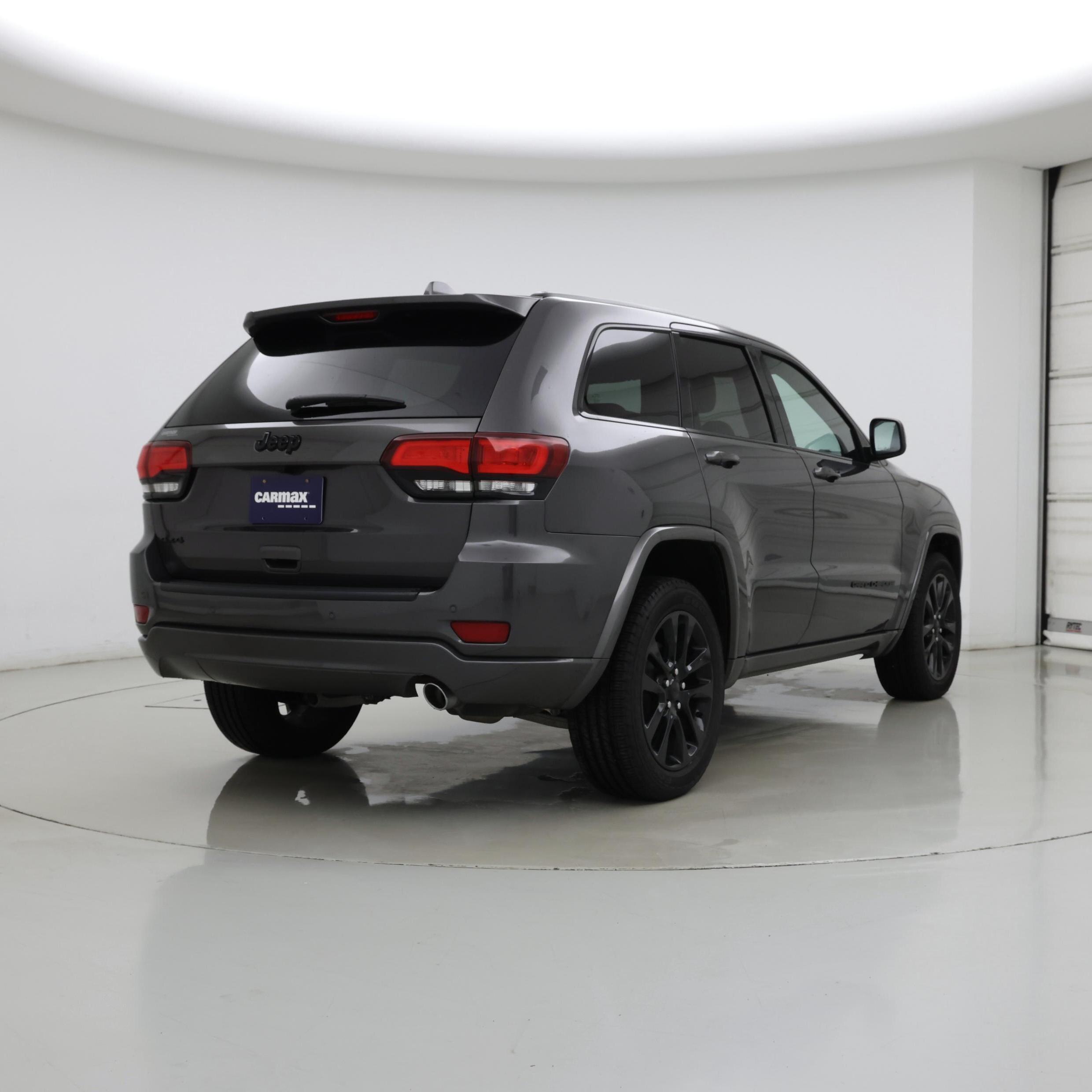 Thumbnail: 2020 Jeep Grand Cherokee - 8