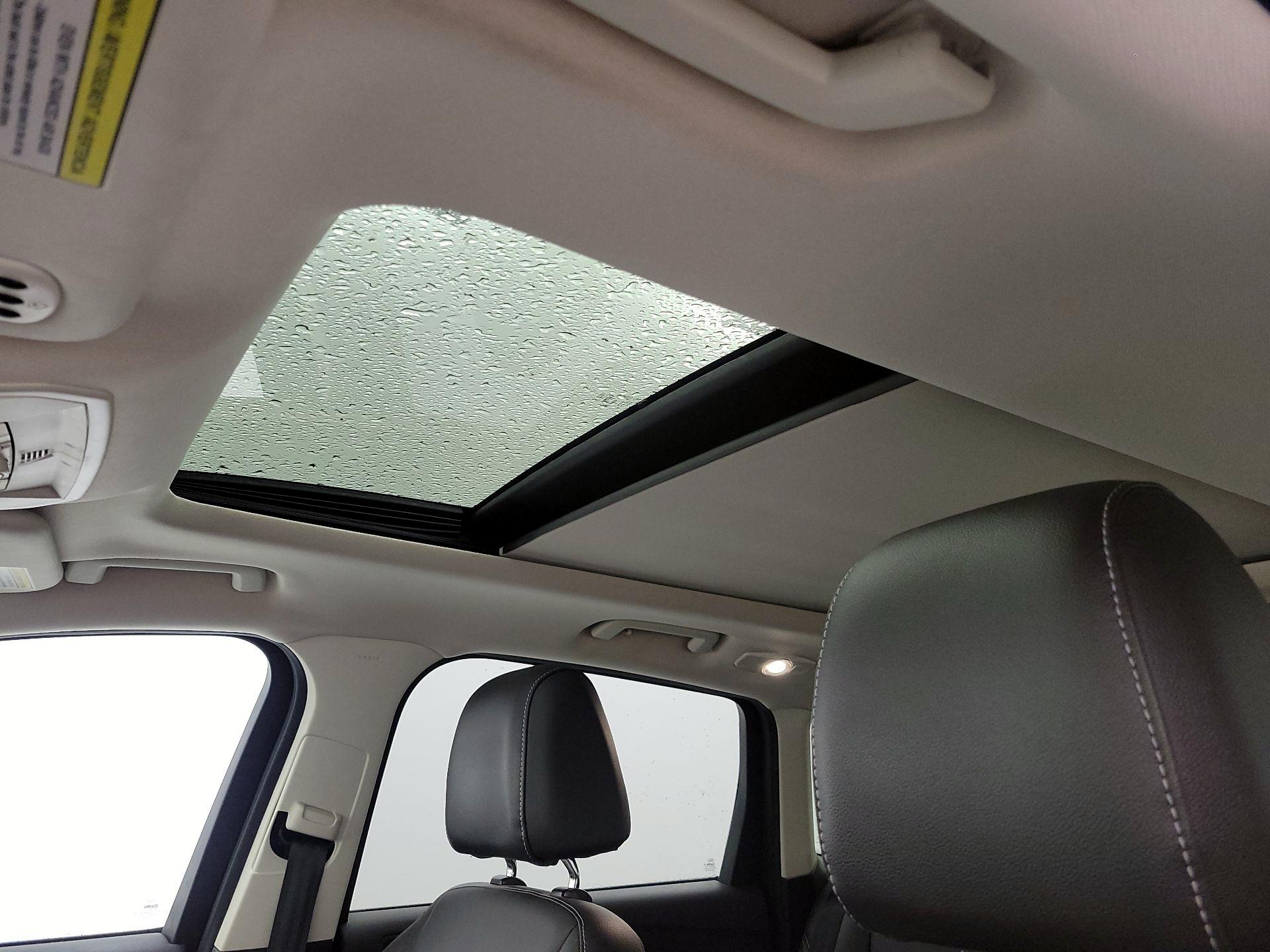 Thumbnail: 2015 Ford Escape - 18