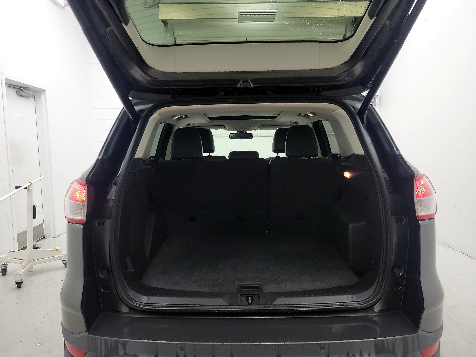 Thumbnail: 2015 Ford Escape - 20