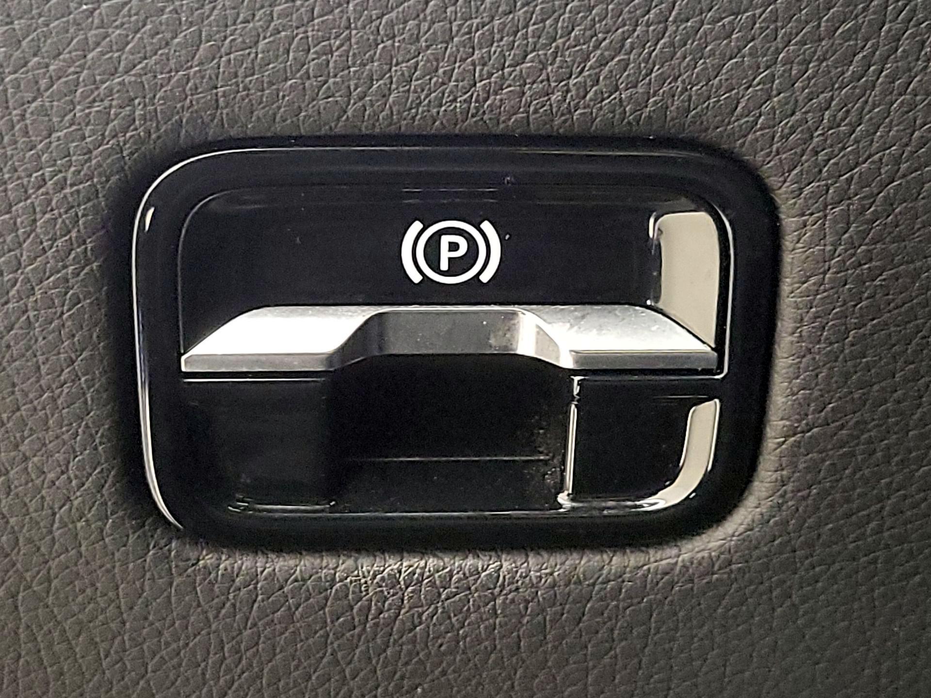 Thumbnail: 2022 Mercedes-Benz S-Class - 13