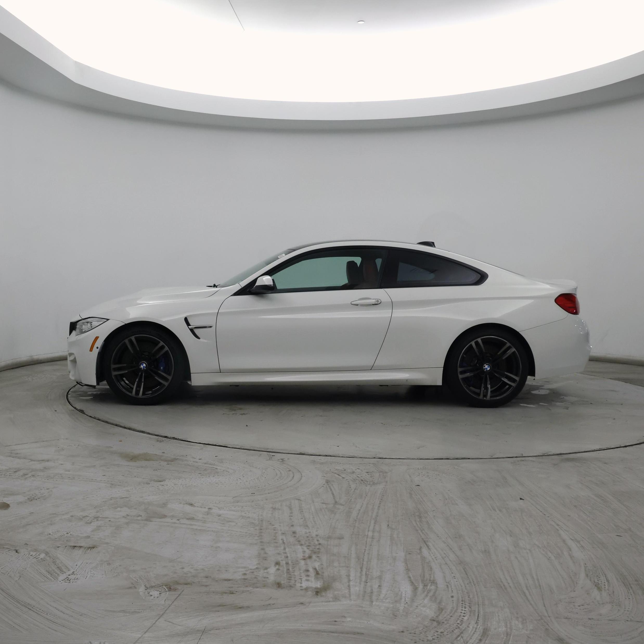 Thumbnail: 2017 BMW M4 - 3