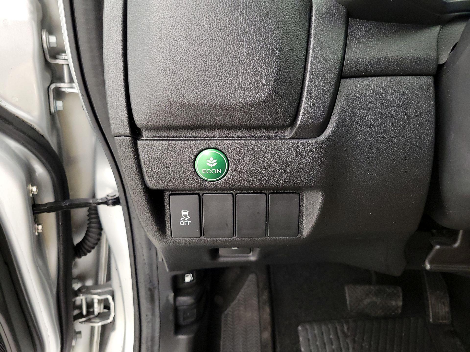 Thumbnail: 2016 Honda Fit - 13