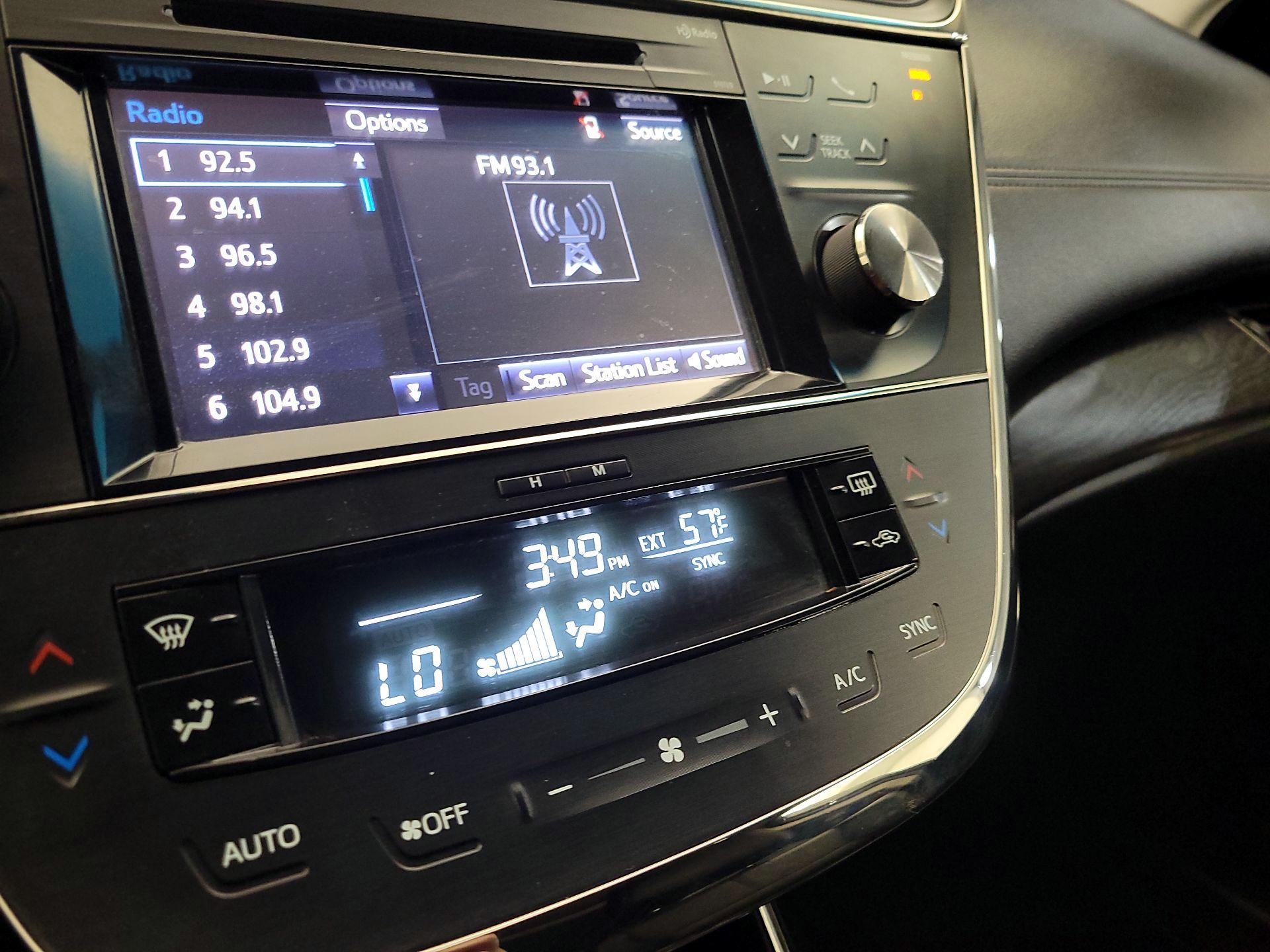 Thumbnail: 2016 Toyota Avalon - 15