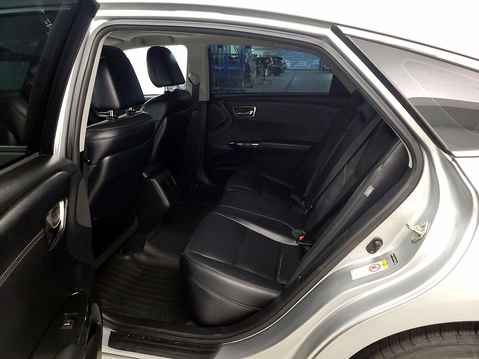 Thumbnail: 2016 Toyota Avalon - 17