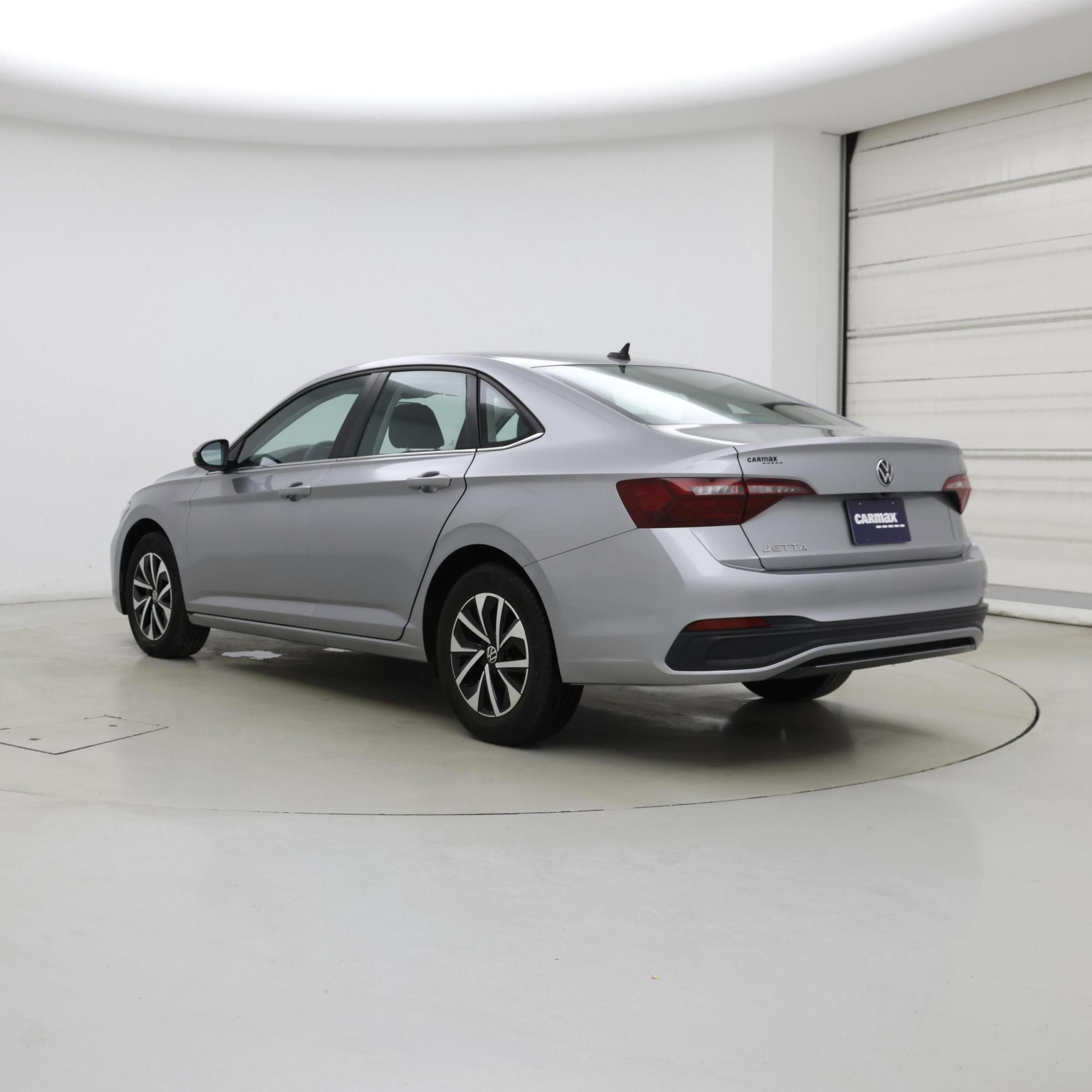 Thumbnail: 2023 Volkswagen Jetta - 2