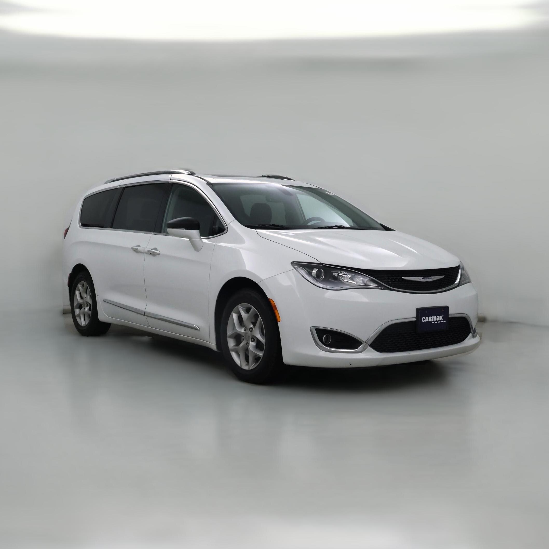 Thumbnail: 2019 Chrysler Pacifica - 1