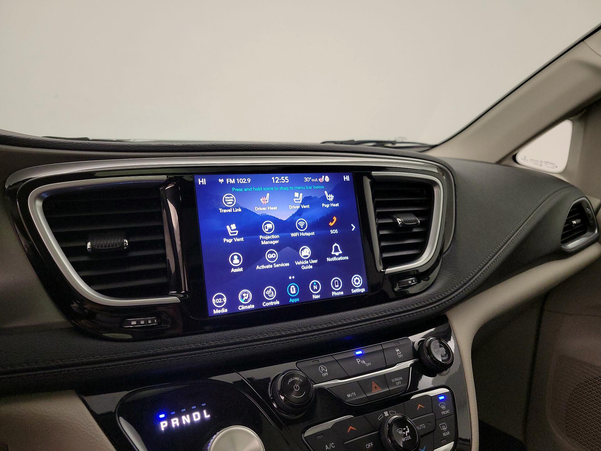 Thumbnail: 2019 Chrysler Pacifica - 14