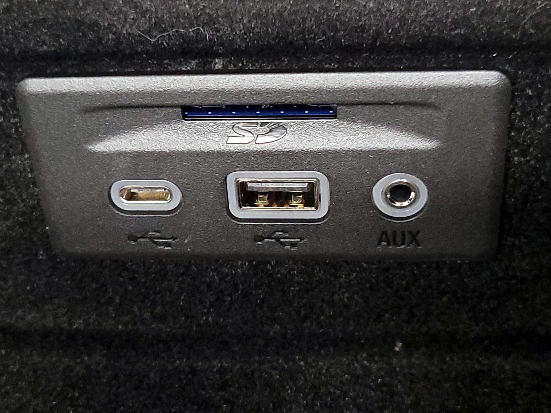 Thumbnail: 2020 Chevrolet Corvette - 17