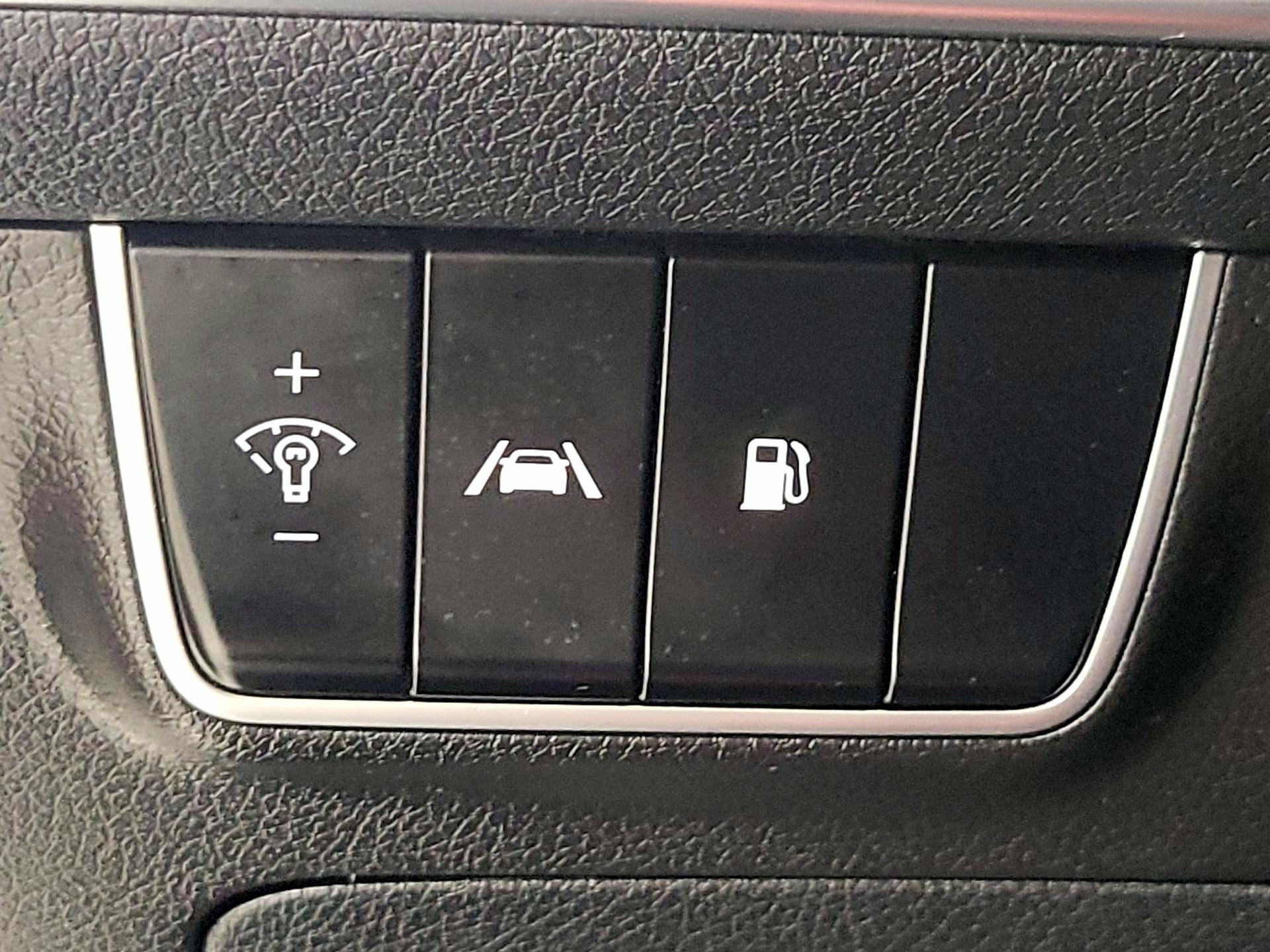 Thumbnail: 2022 Kia Stinger - 13