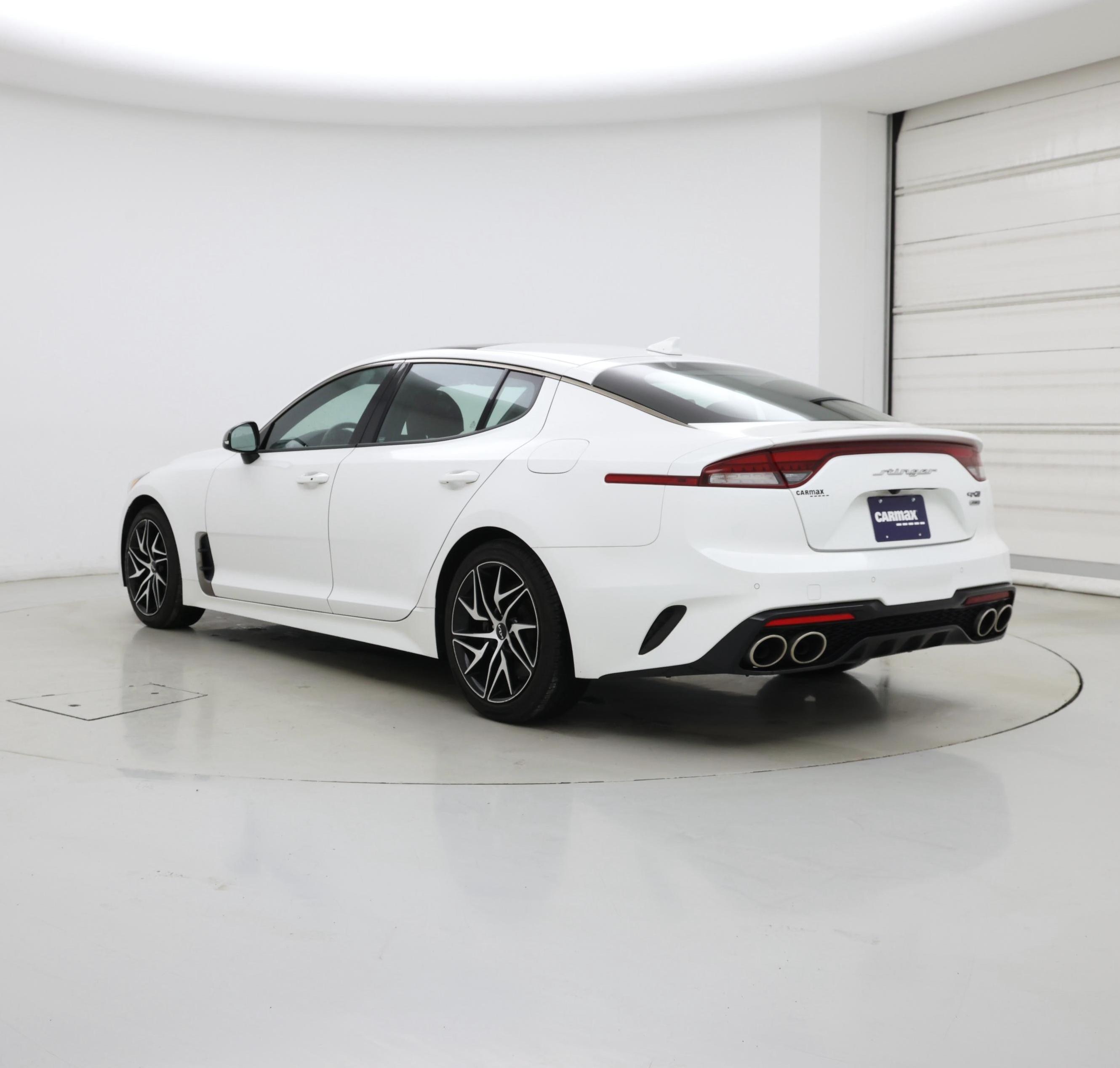 Thumbnail: 2022 Kia Stinger - 2