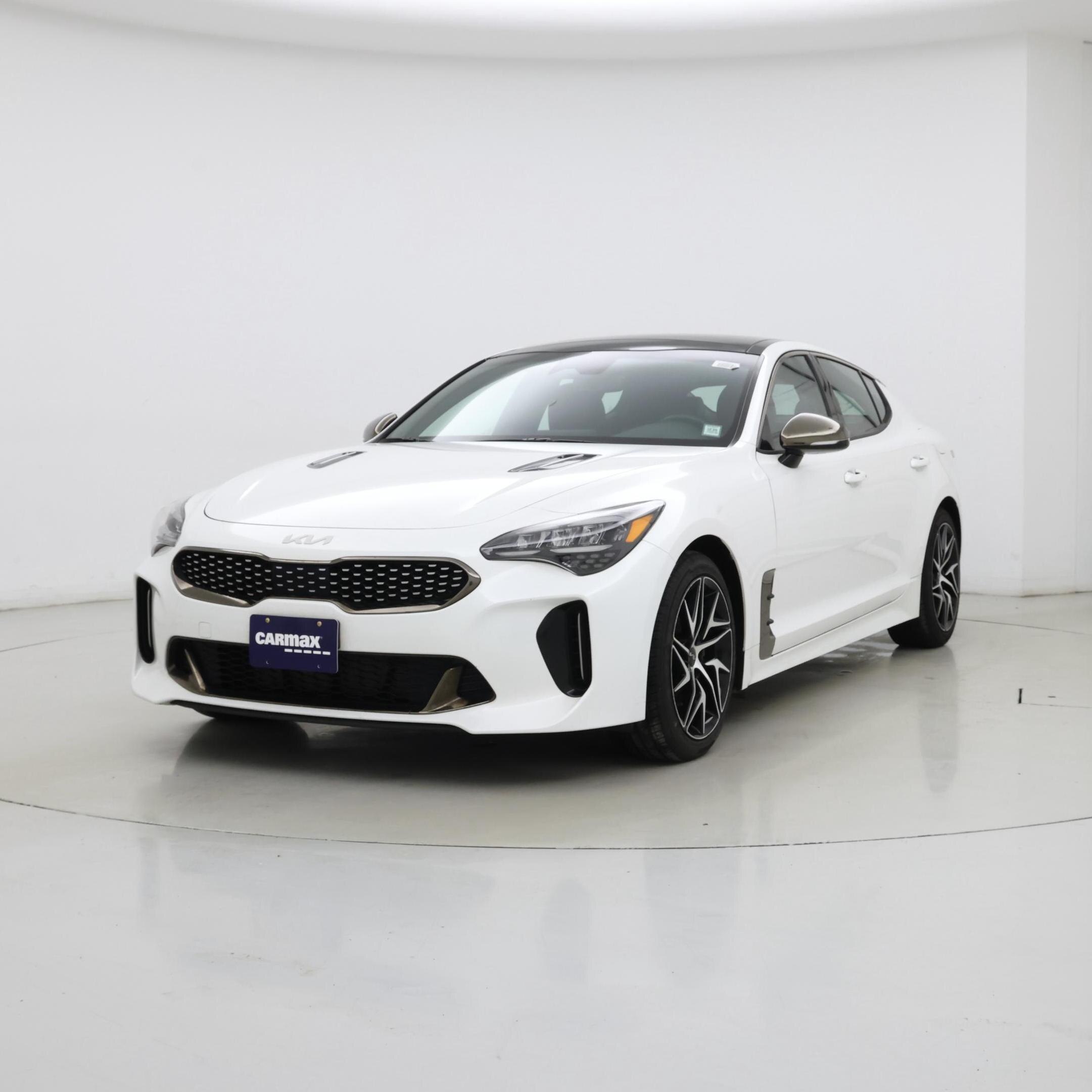 Thumbnail: 2022 Kia Stinger - 4