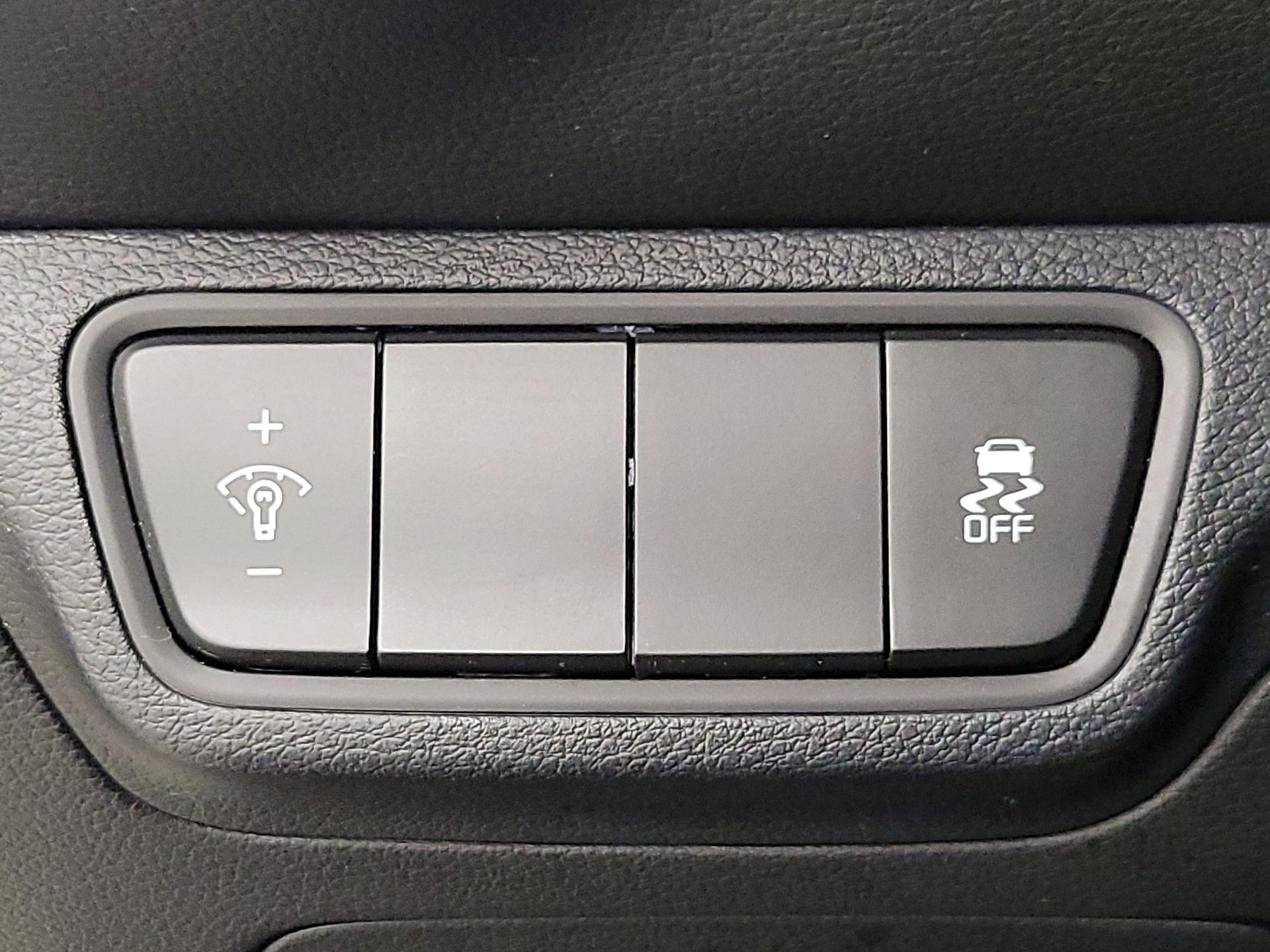 Thumbnail: 2024 Kia Forte - 13