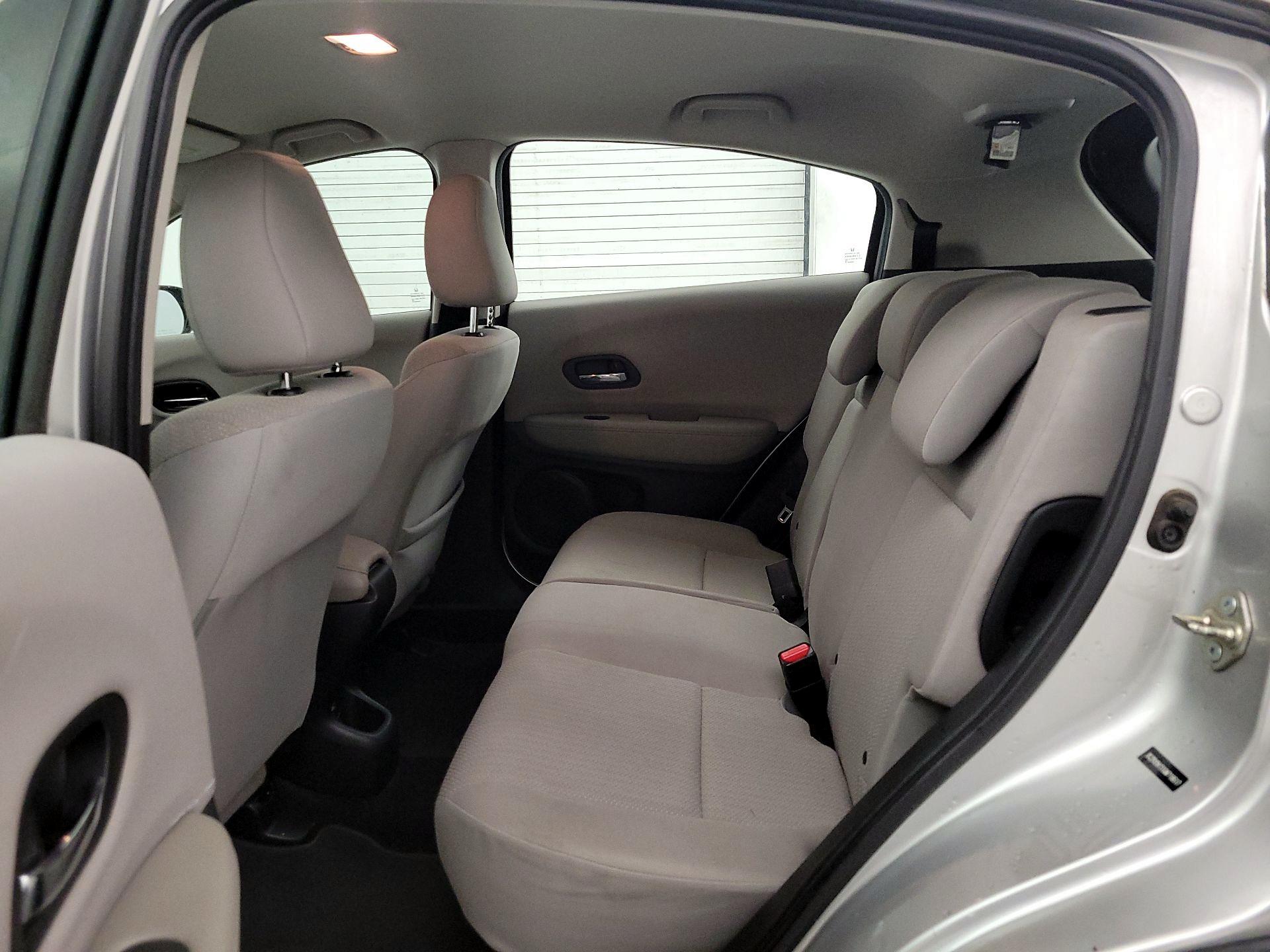 Thumbnail: 2016 Honda HR-V - 19