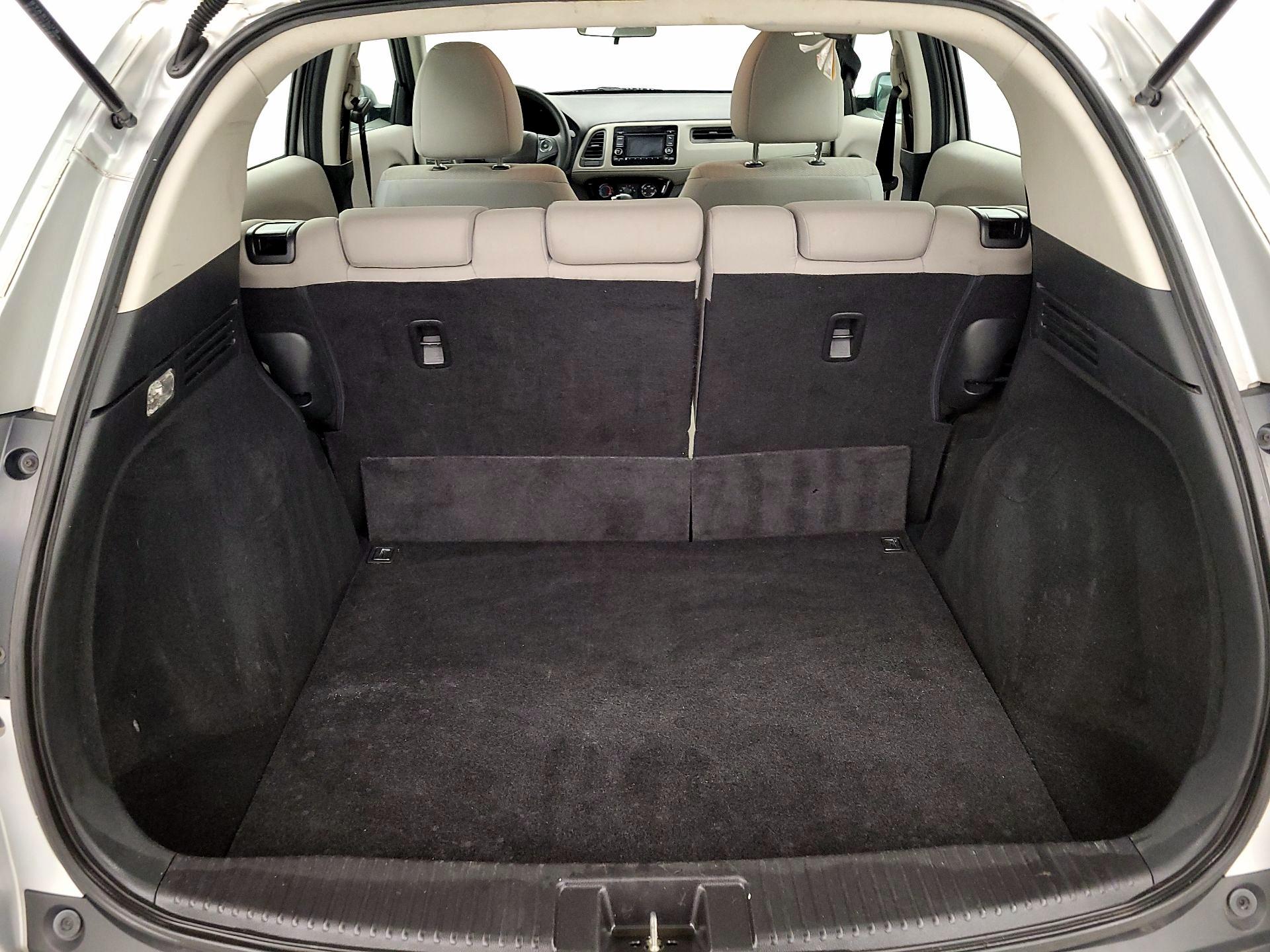 Thumbnail: 2016 Honda HR-V - 20