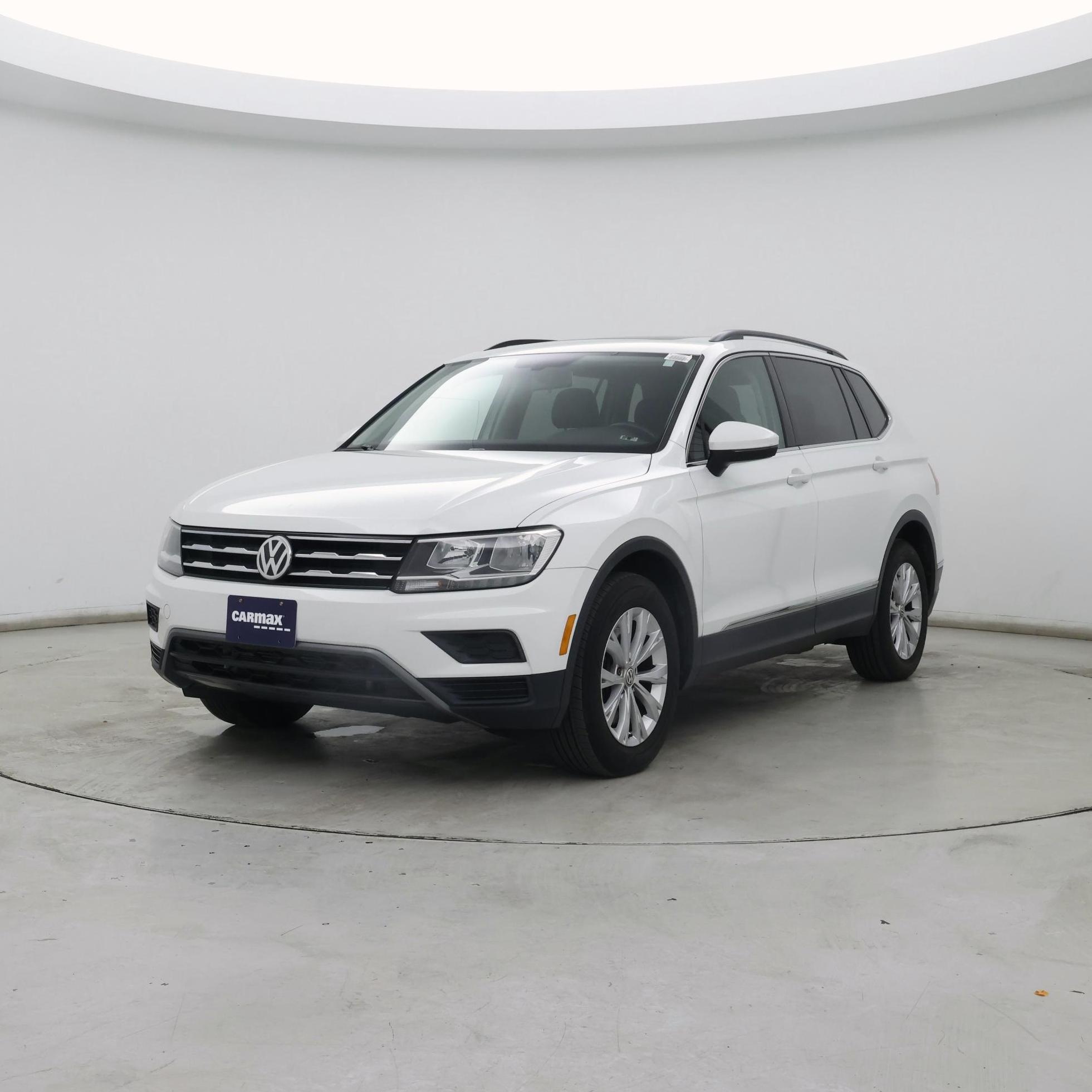 Thumbnail: 2018 Volkswagen Tiguan - 4