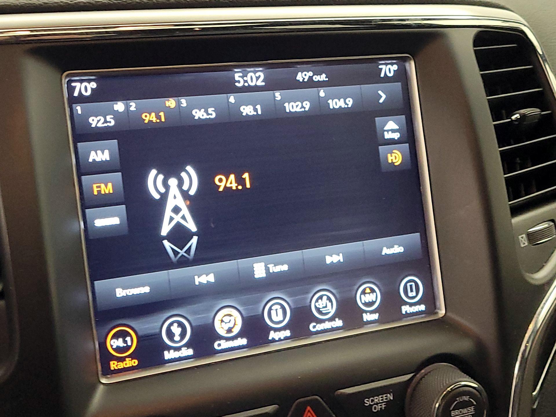 Thumbnail: 2018 Jeep Grand Cherokee - 16