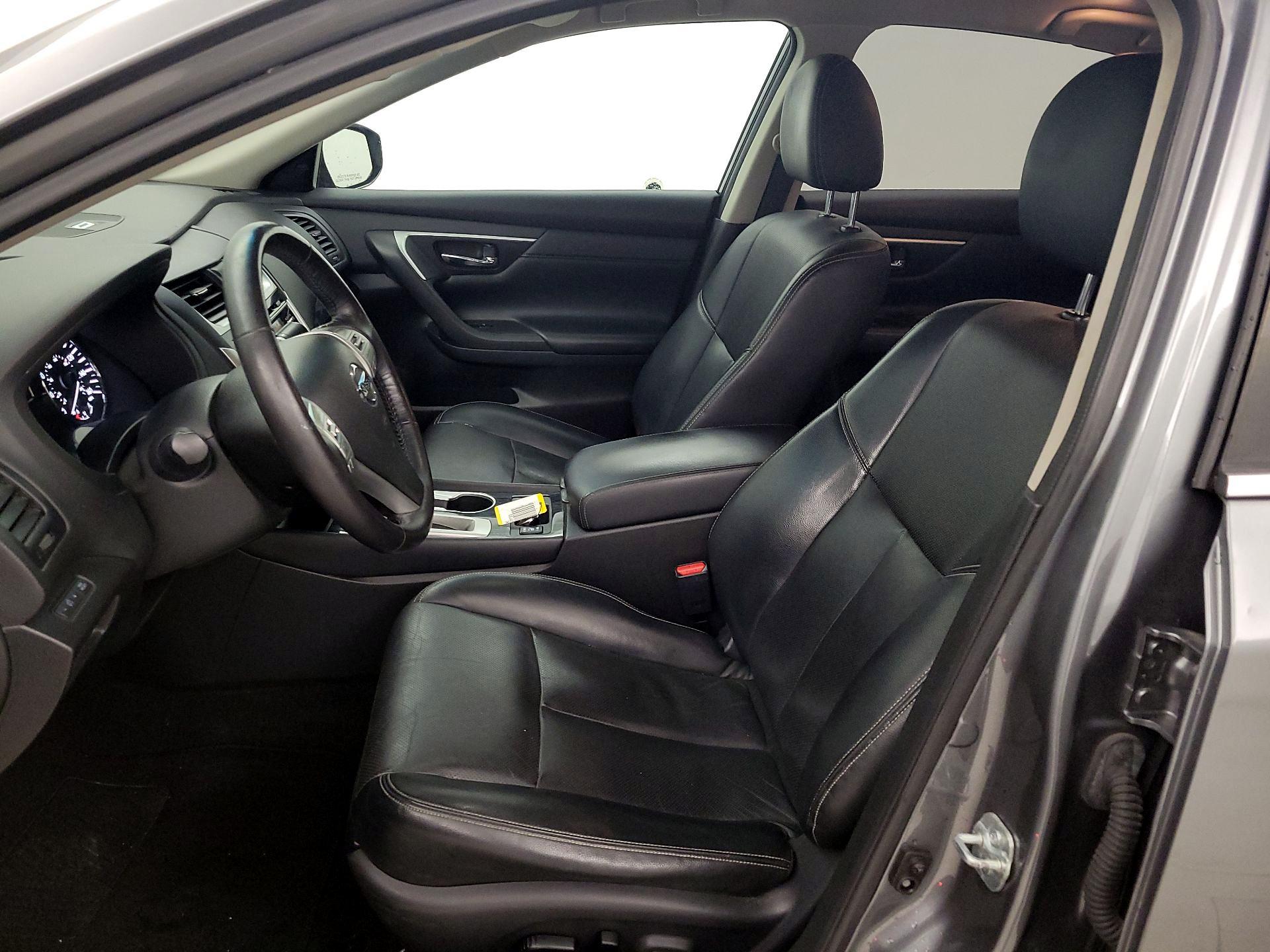 Thumbnail: 2018 Nissan Altima - 11