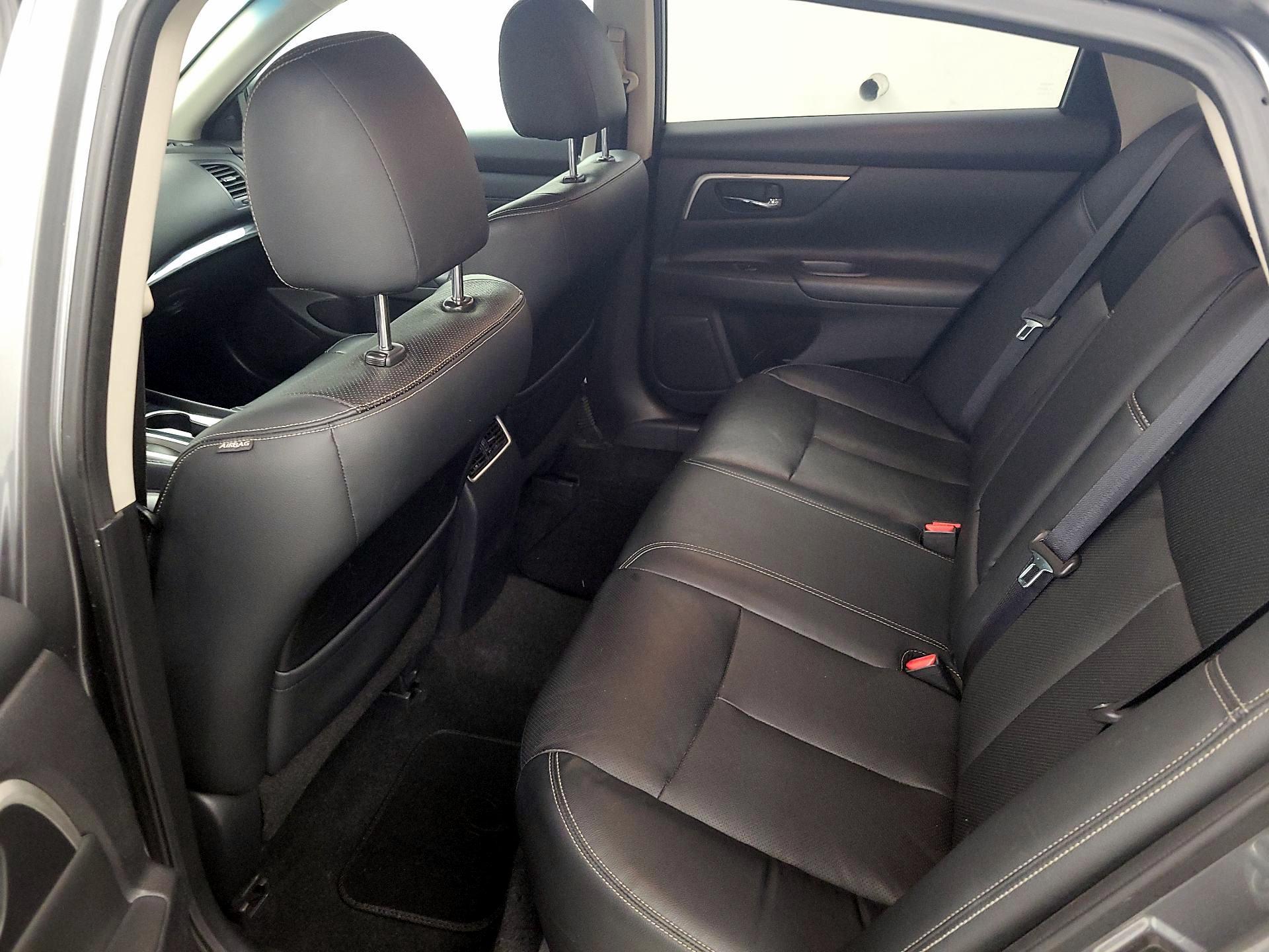 Thumbnail: 2018 Nissan Altima - 19