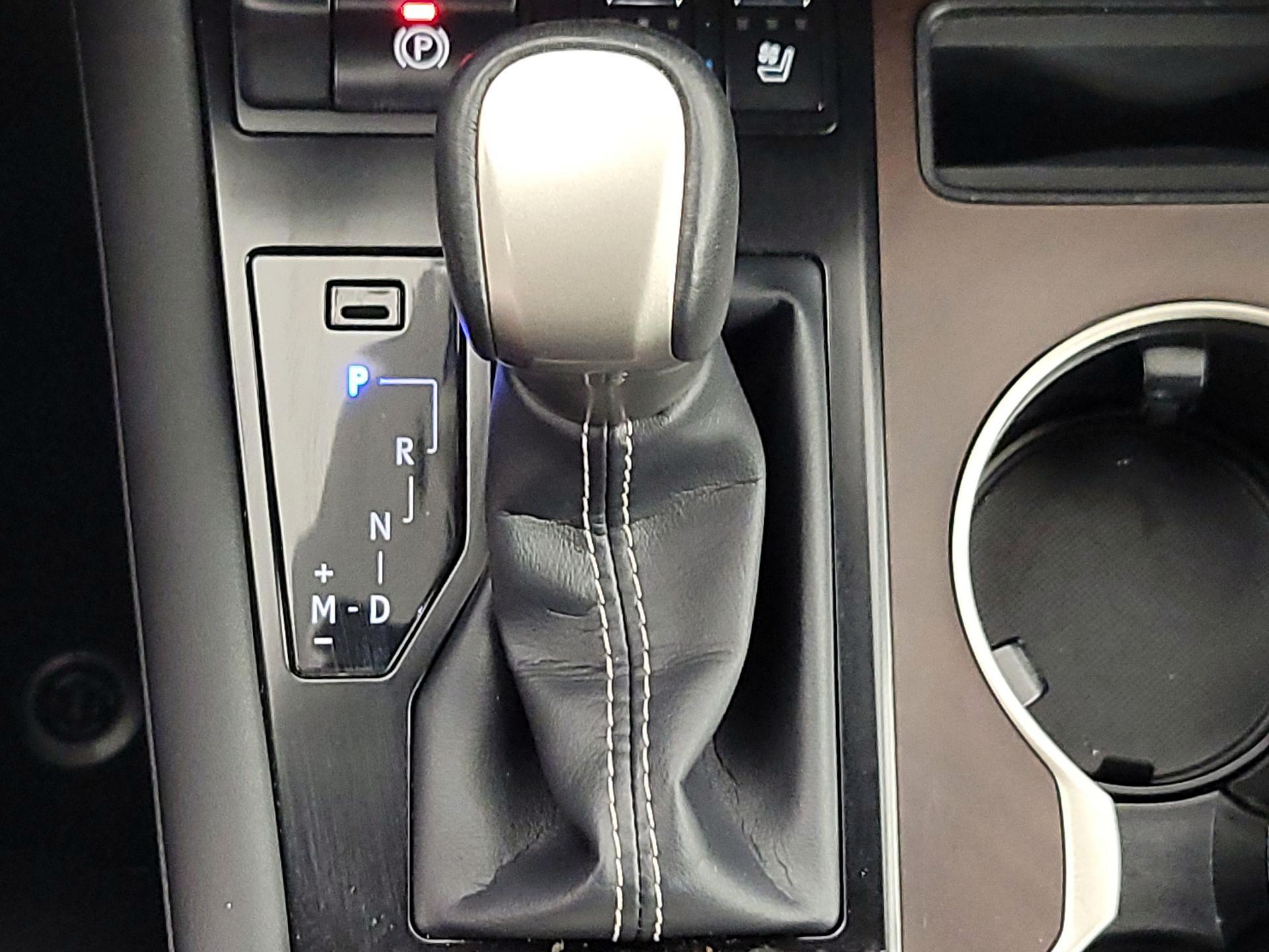 Thumbnail: 2020 Lexus RX - 18