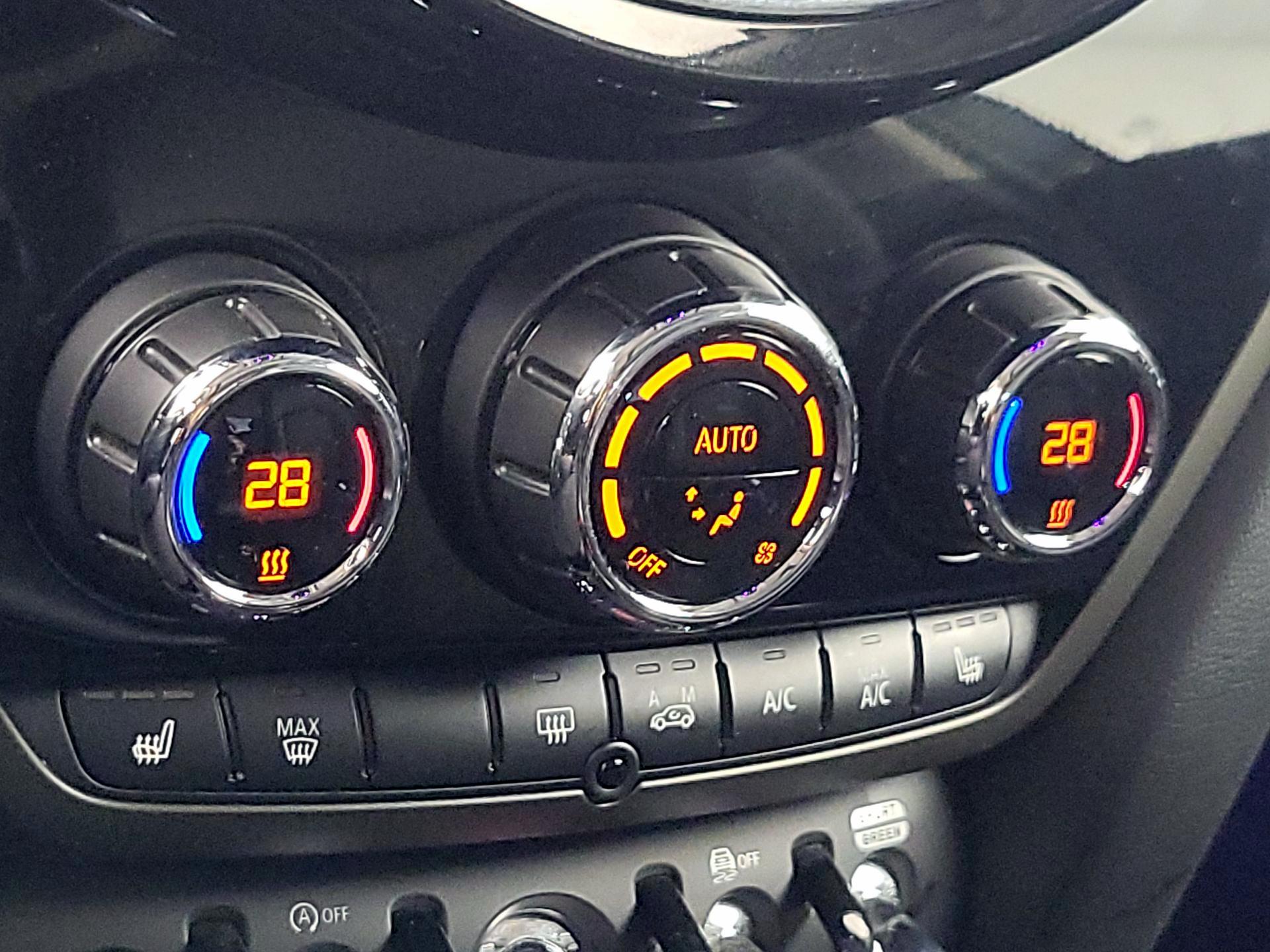 Thumbnail: 2022 MINI Cooper Countryman - 16