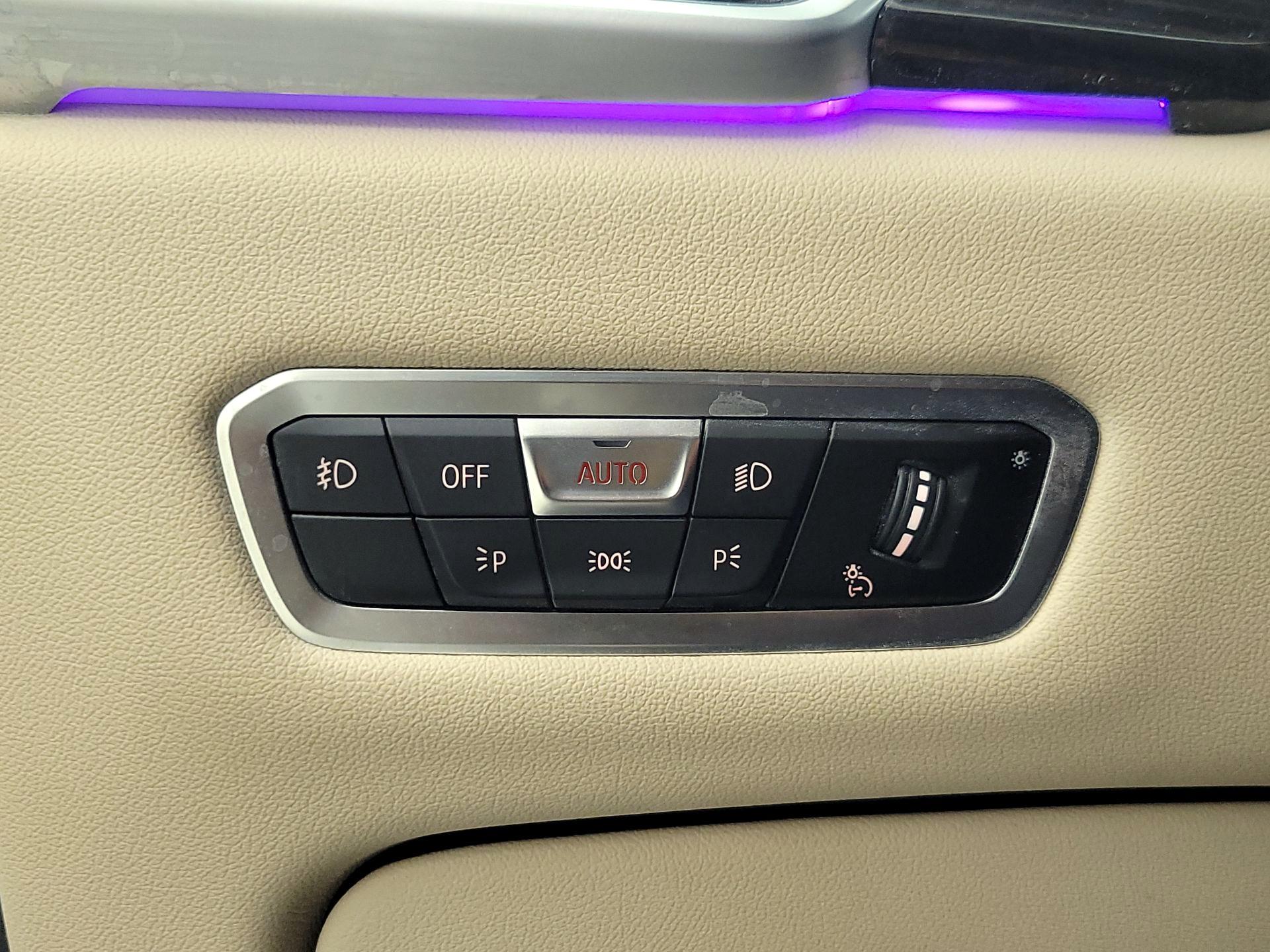 Thumbnail: 2021 BMW X5 - 13