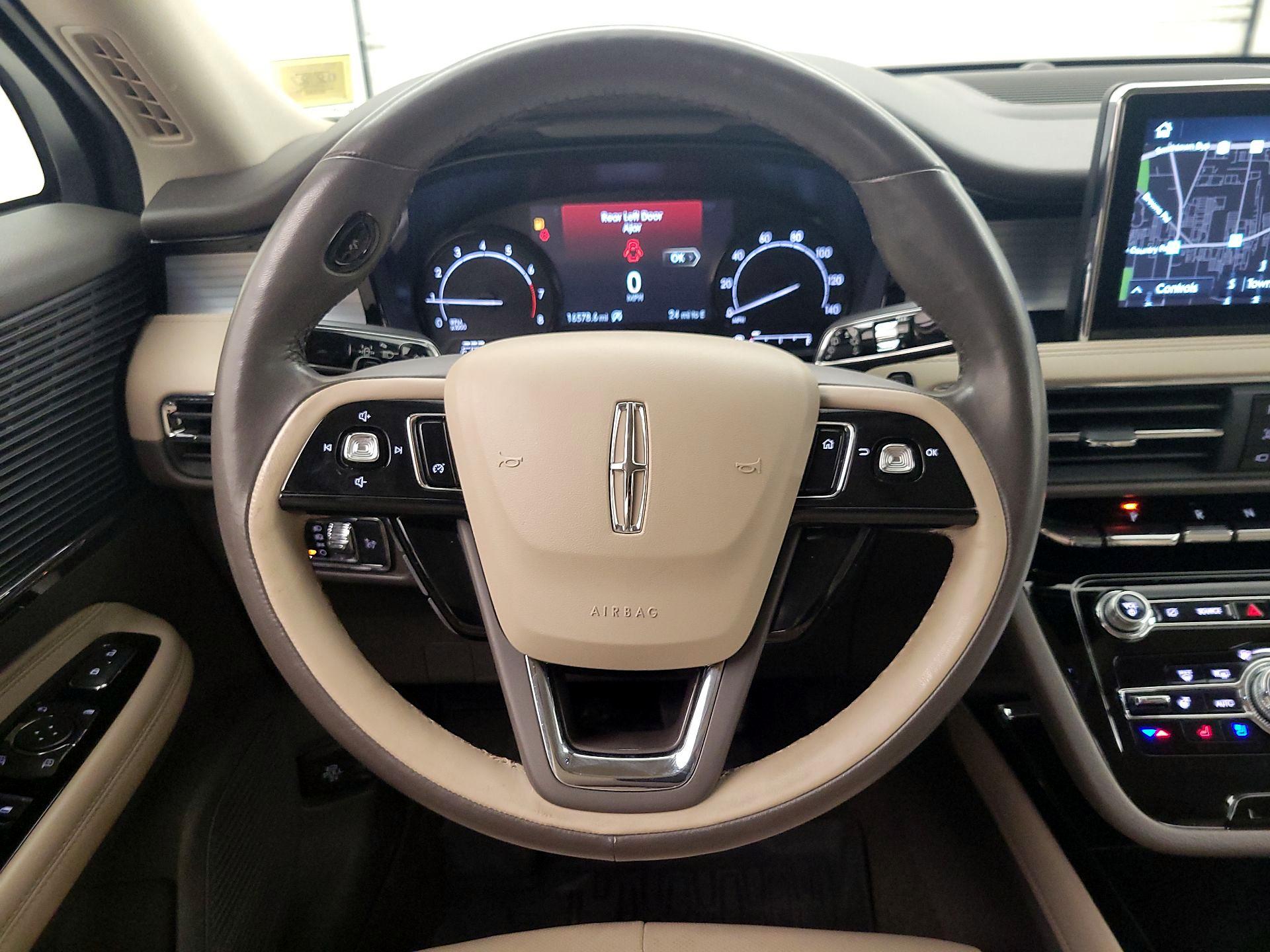 Thumbnail: 2022 Lincoln Corsair - 10