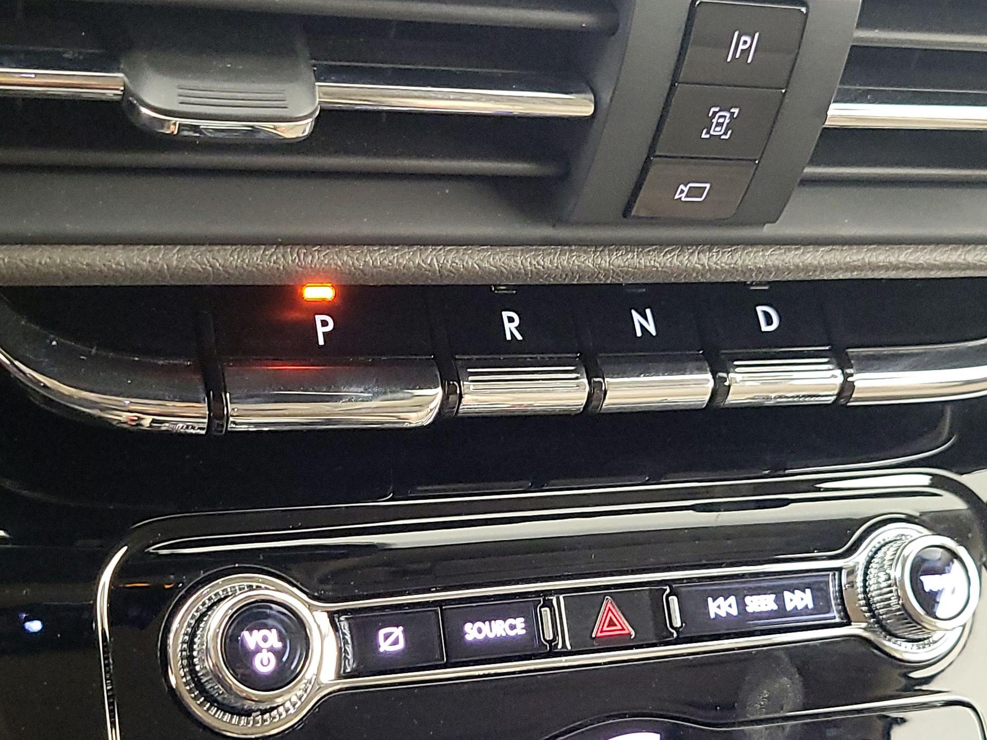 Thumbnail: 2022 Lincoln Corsair - 18