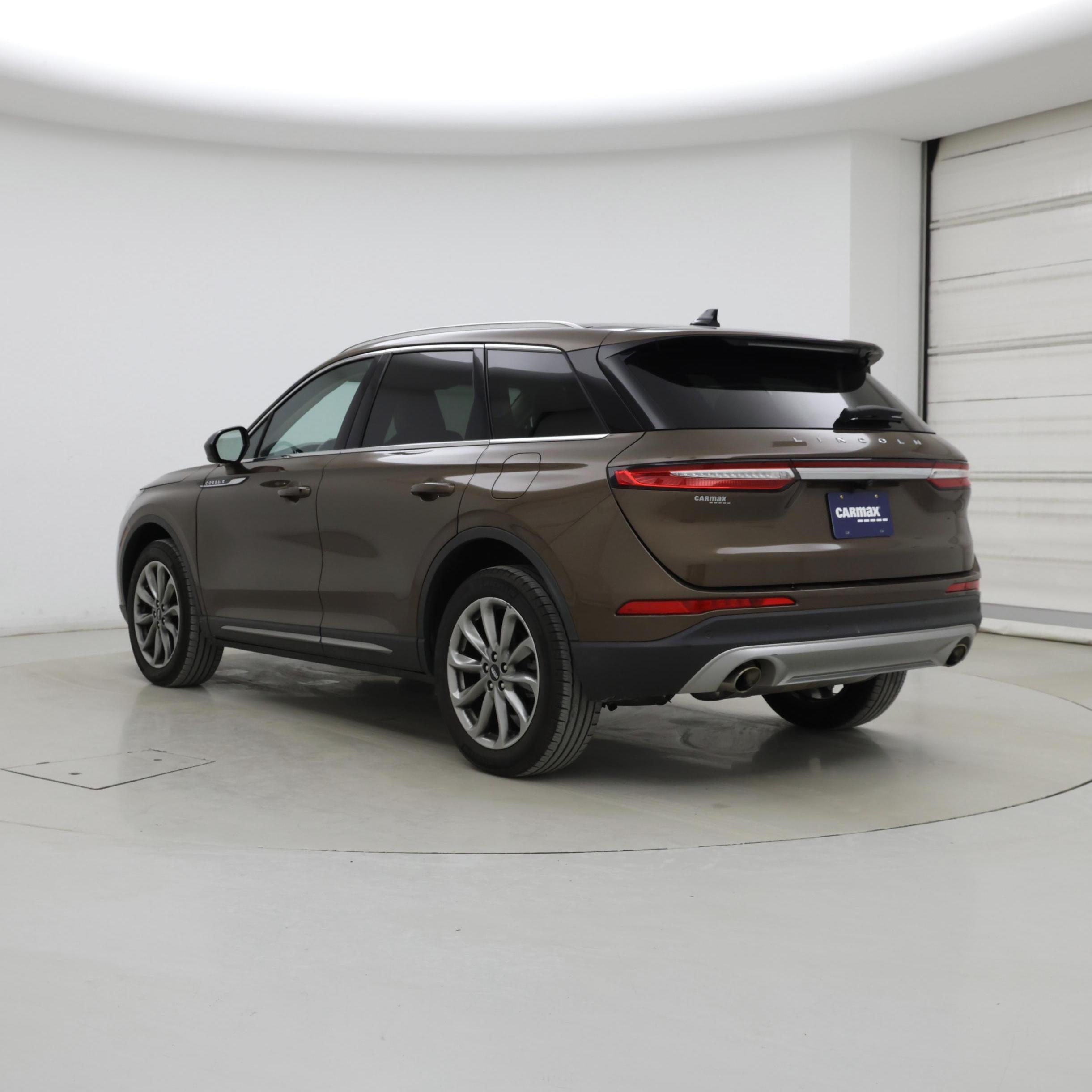 Thumbnail: 2022 Lincoln Corsair - 2