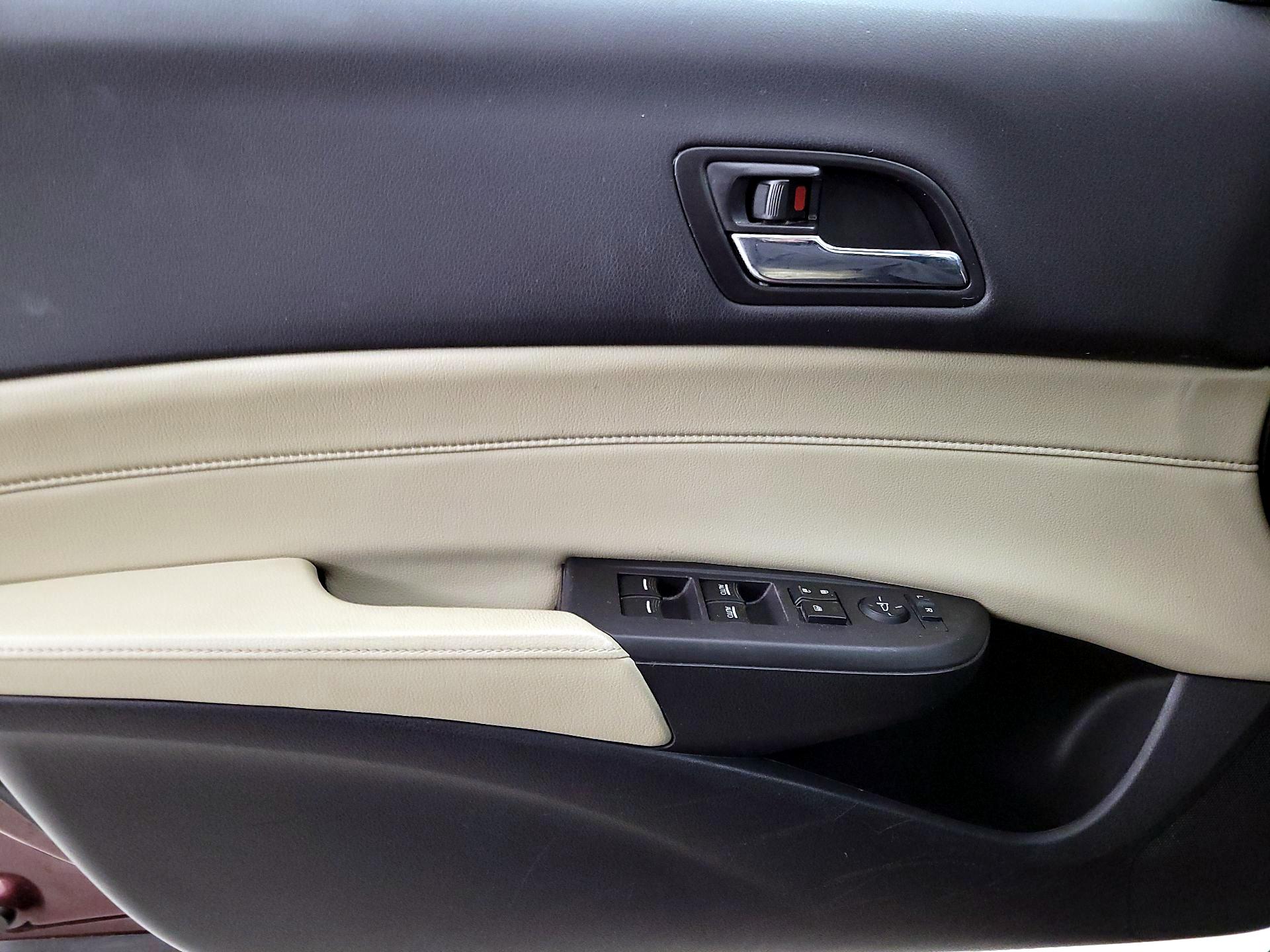 Thumbnail: 2014 Acura ILX - 12