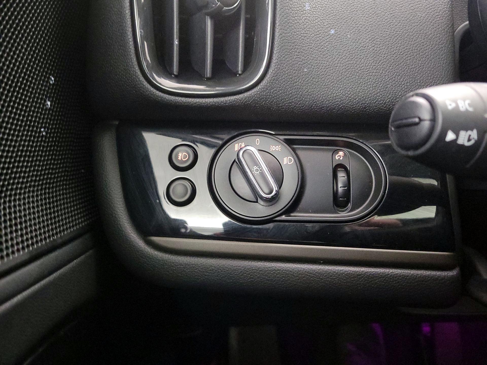 Thumbnail: 2019 MINI Cooper Countryman - 13