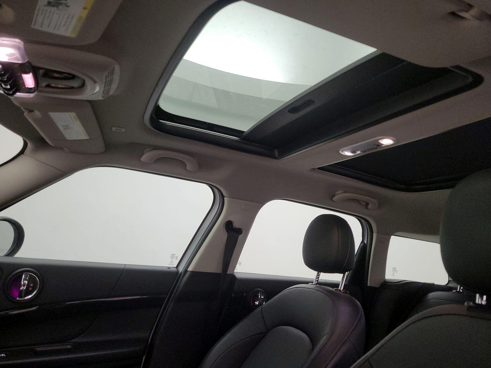 Thumbnail: 2019 MINI Cooper Countryman - 19