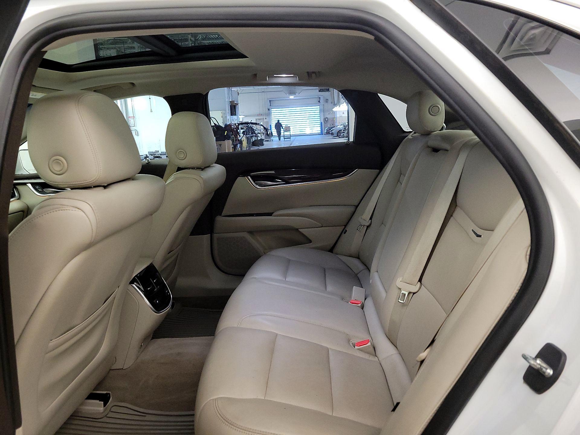 Thumbnail: 2016 Cadillac XTS - 20