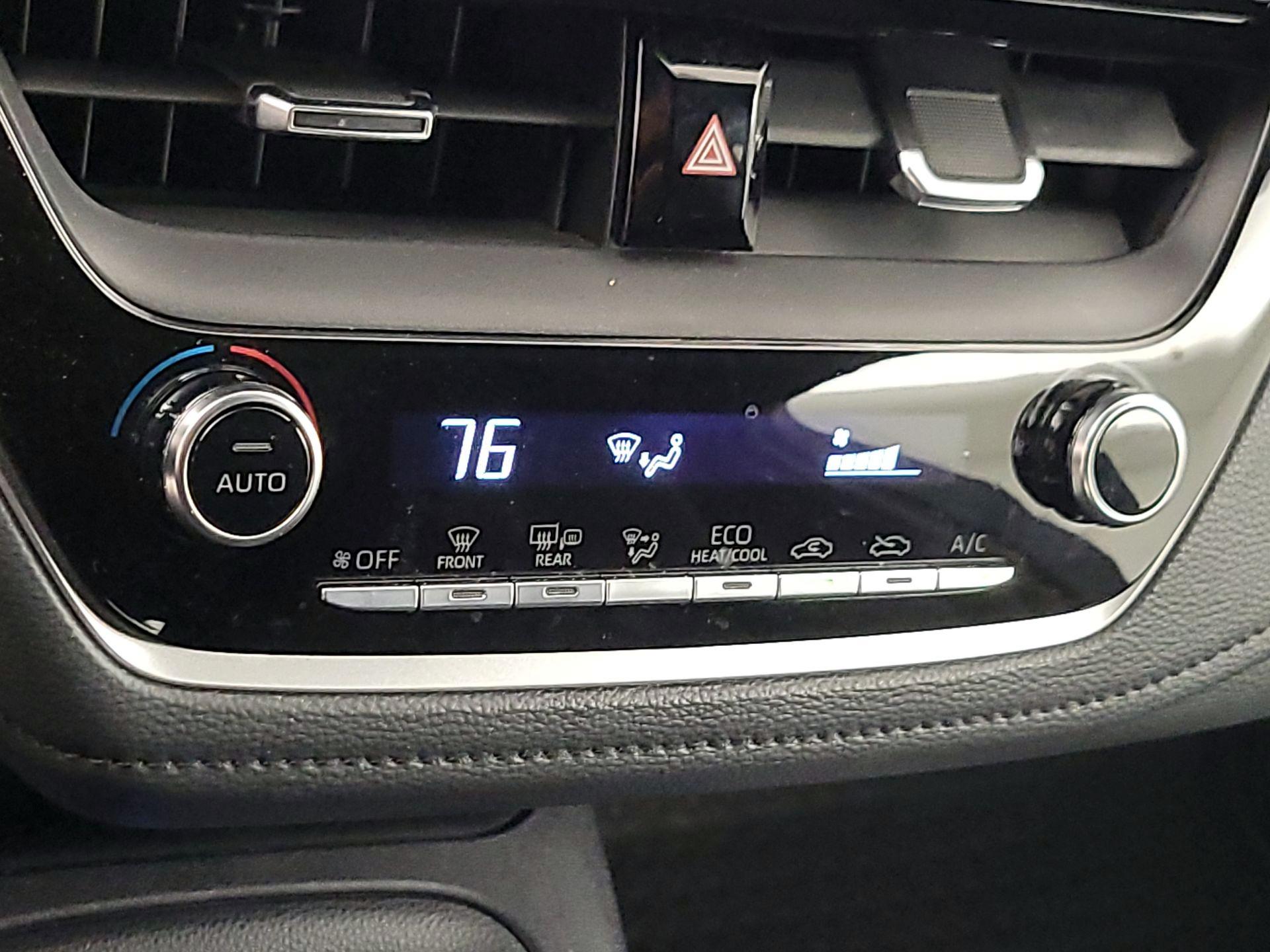 Thumbnail: 2022 Toyota Corolla - 16