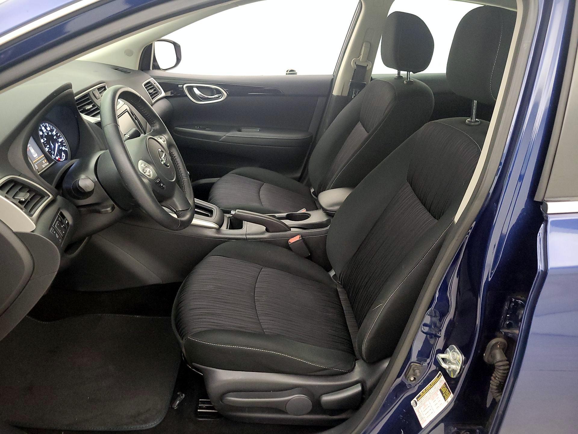 Thumbnail: 2019 Nissan Sentra - 11