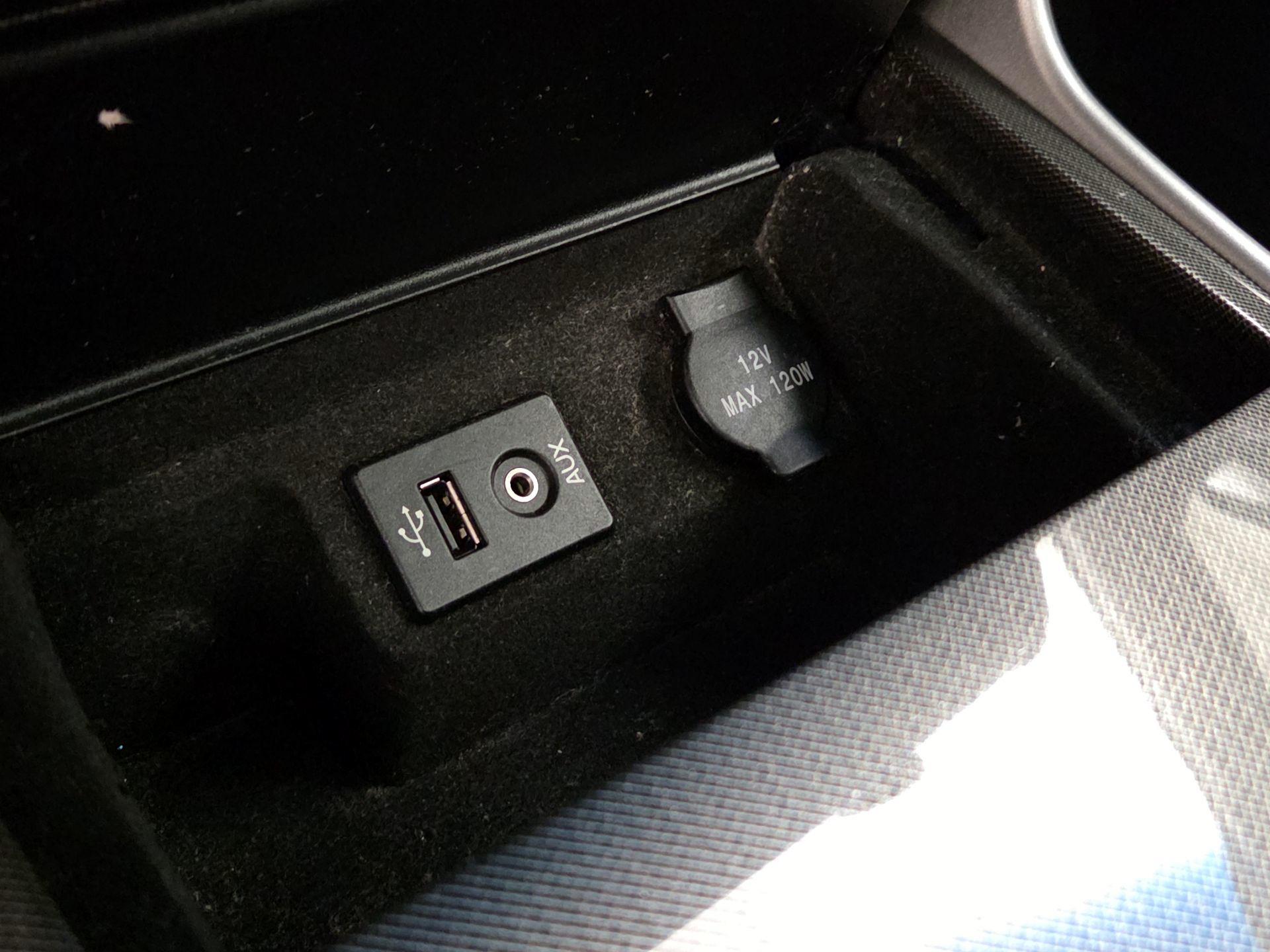 Thumbnail: 2014 Nissan Altima - 18