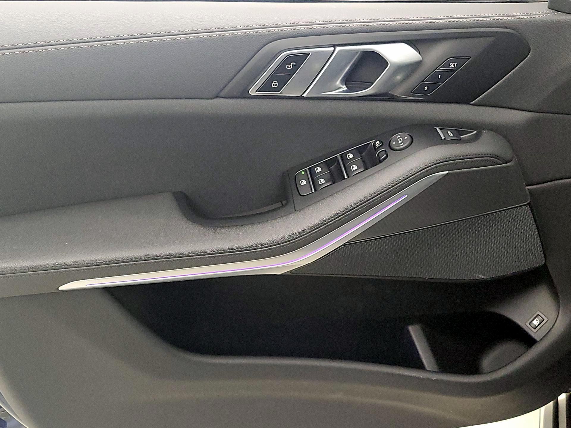 Thumbnail: 2022 BMW X5 - 12