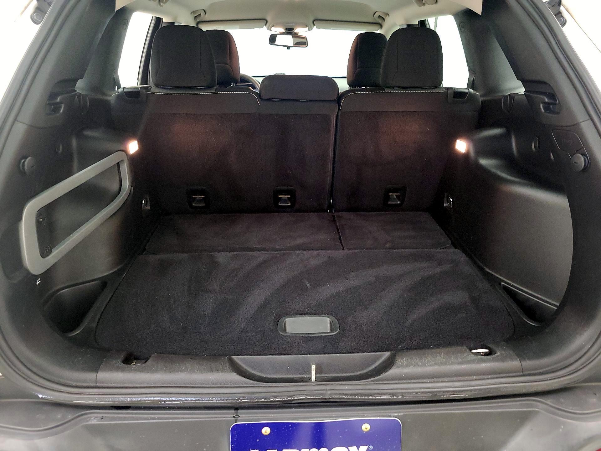 Thumbnail: 2015 Jeep Cherokee - 19