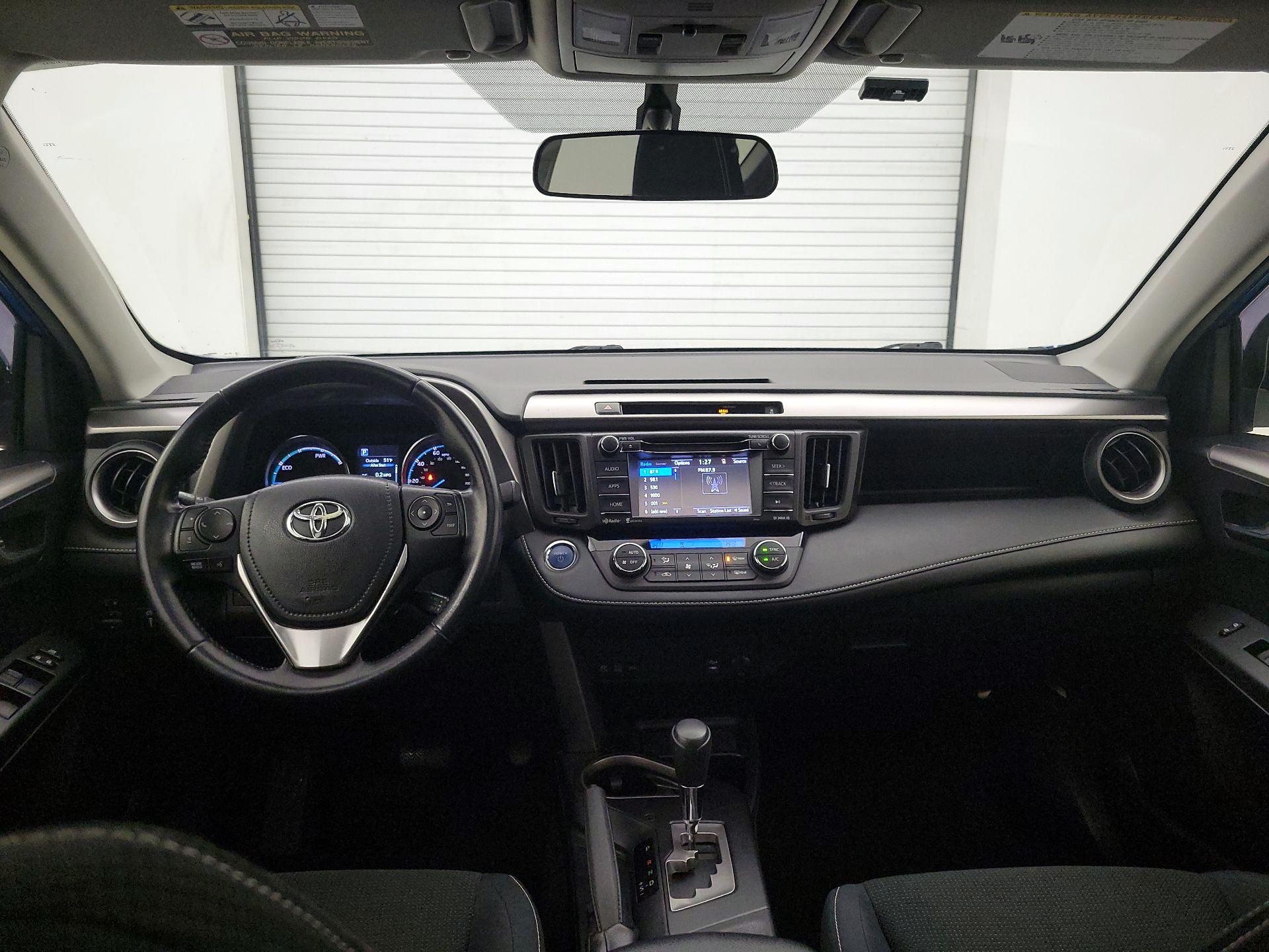 Thumbnail: 2016 Toyota RAV4 - 9