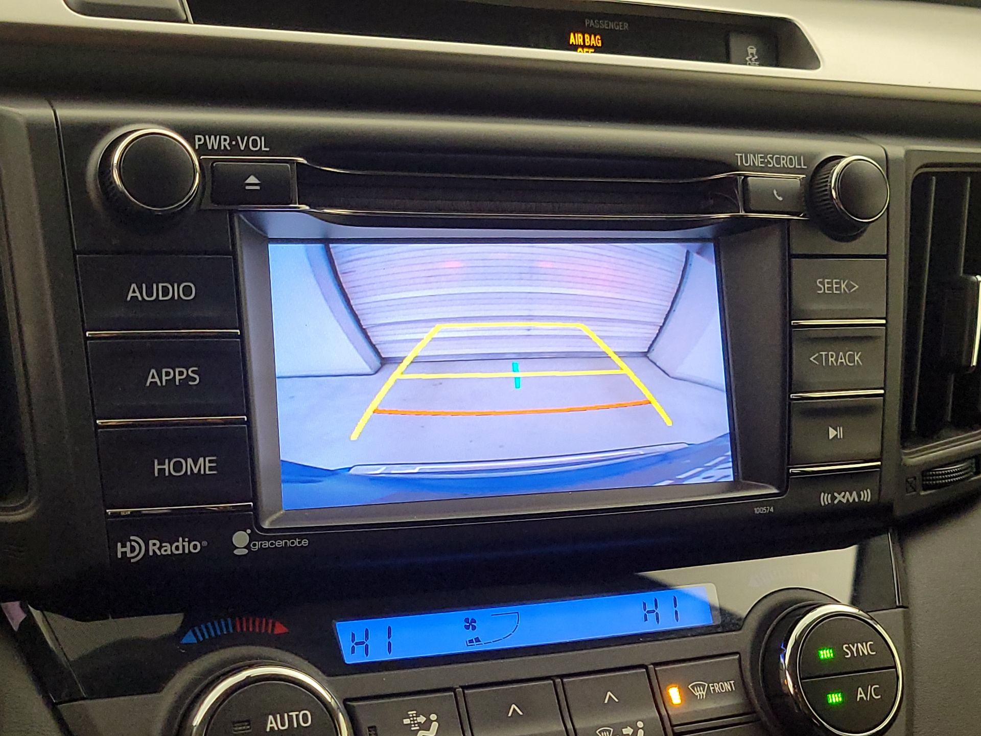 Thumbnail: 2016 Toyota RAV4 - 14