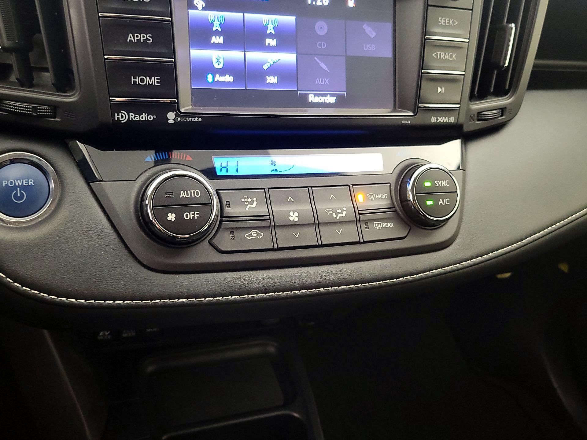 Thumbnail: 2016 Toyota RAV4 - 16