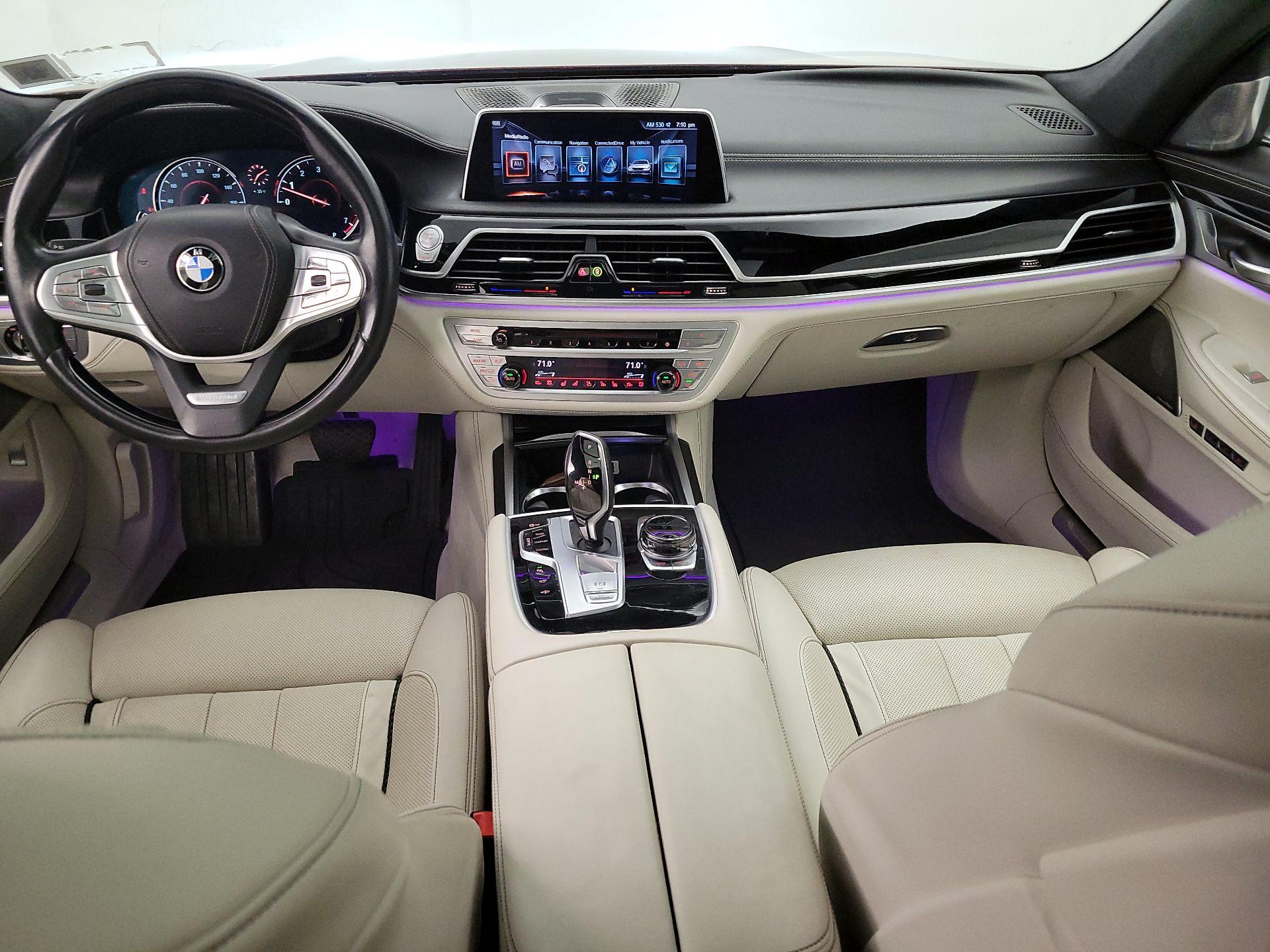 Thumbnail: 2017 BMW 7 Series - 9