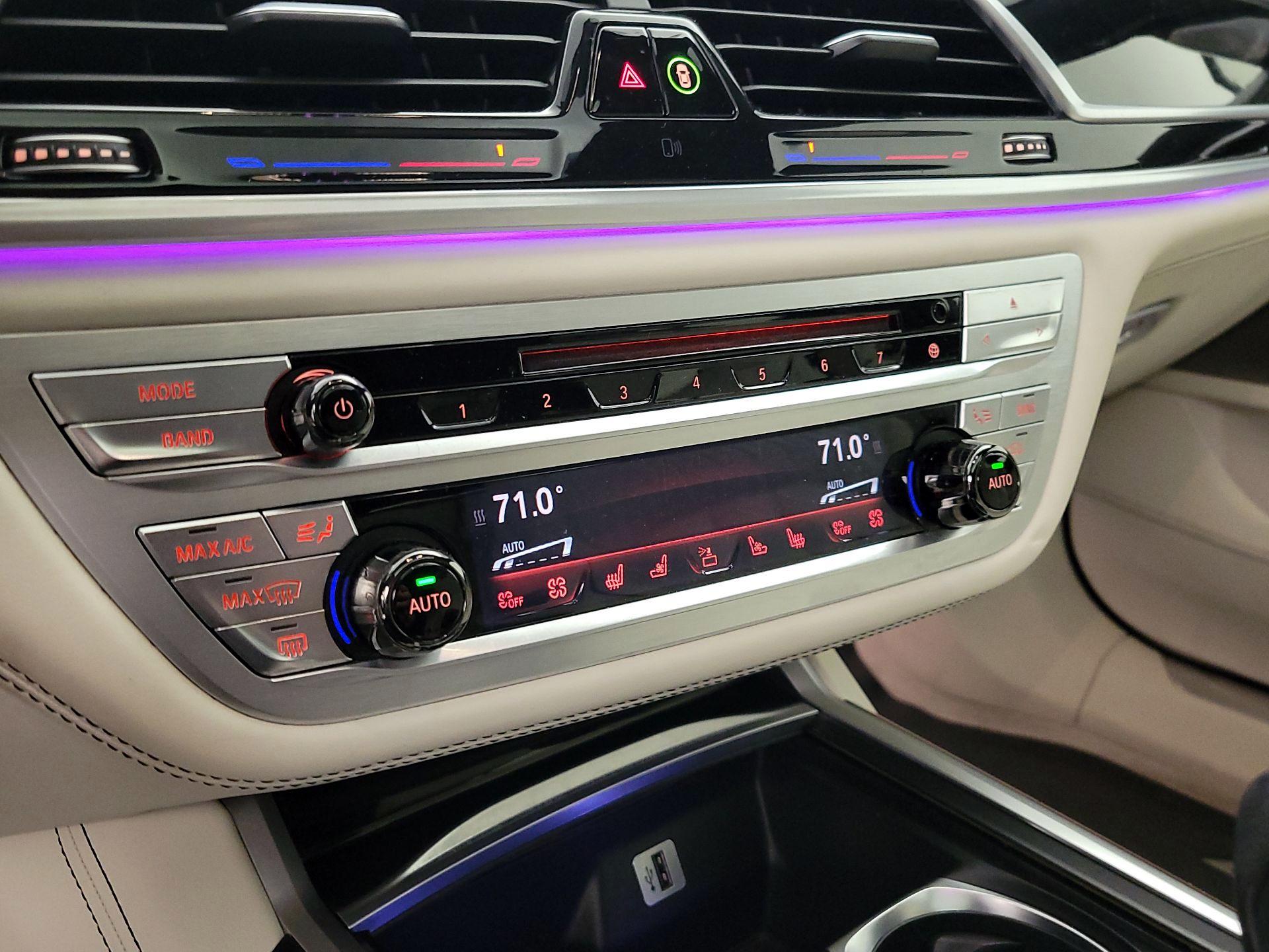 Thumbnail: 2017 BMW 7 Series - 17