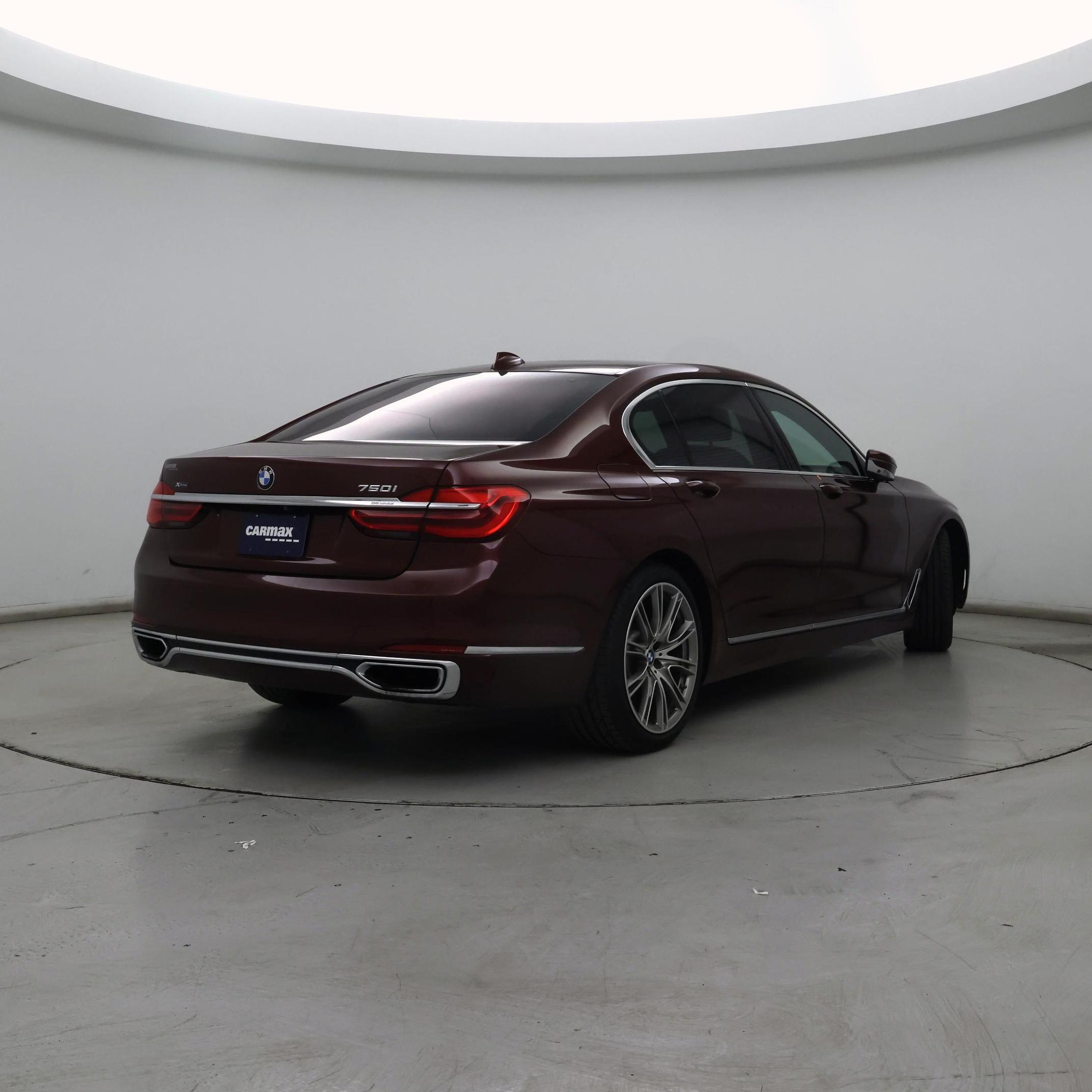 Thumbnail: 2017 BMW 7 Series - 8